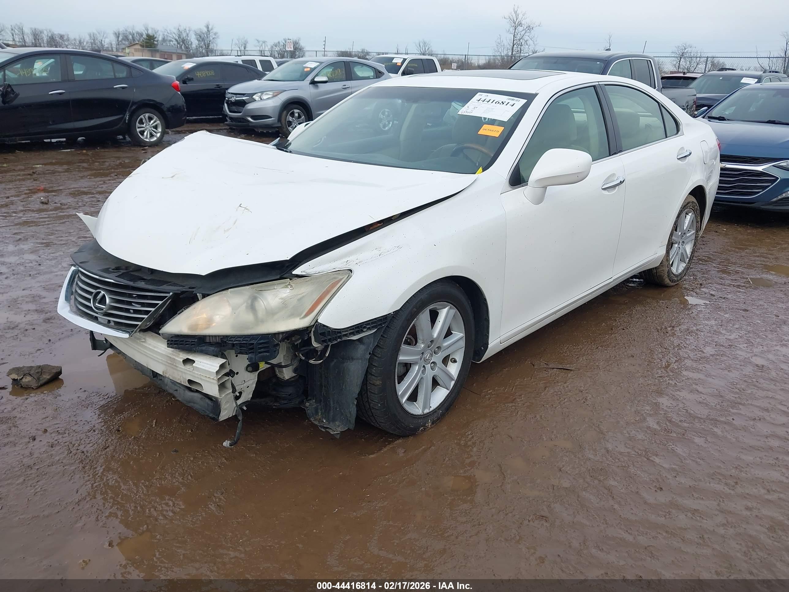 LEXUS ES image 2