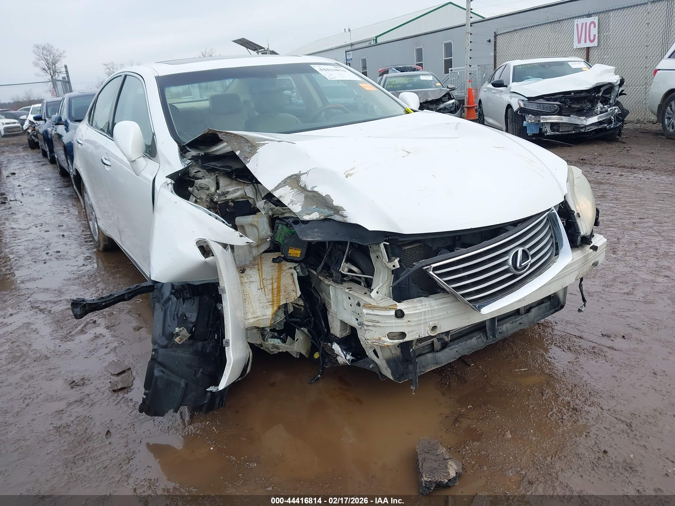LEXUS ES image 6