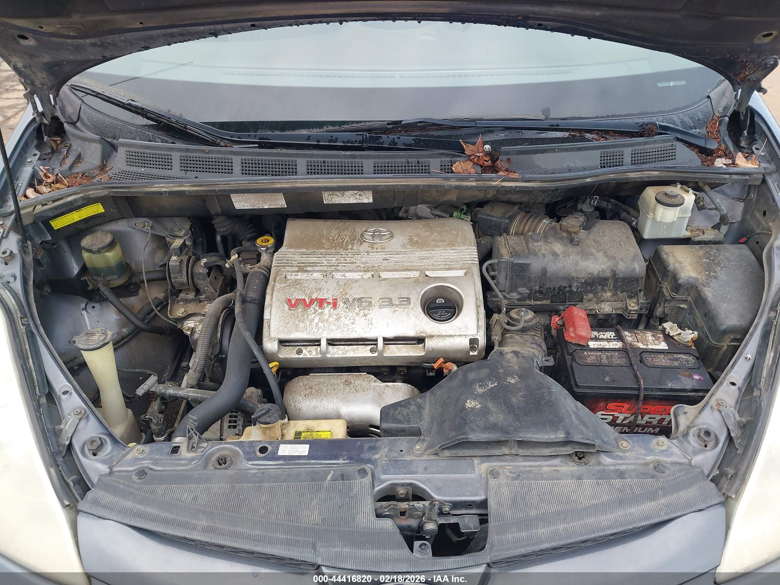 TOYOTA SIENNA image 10