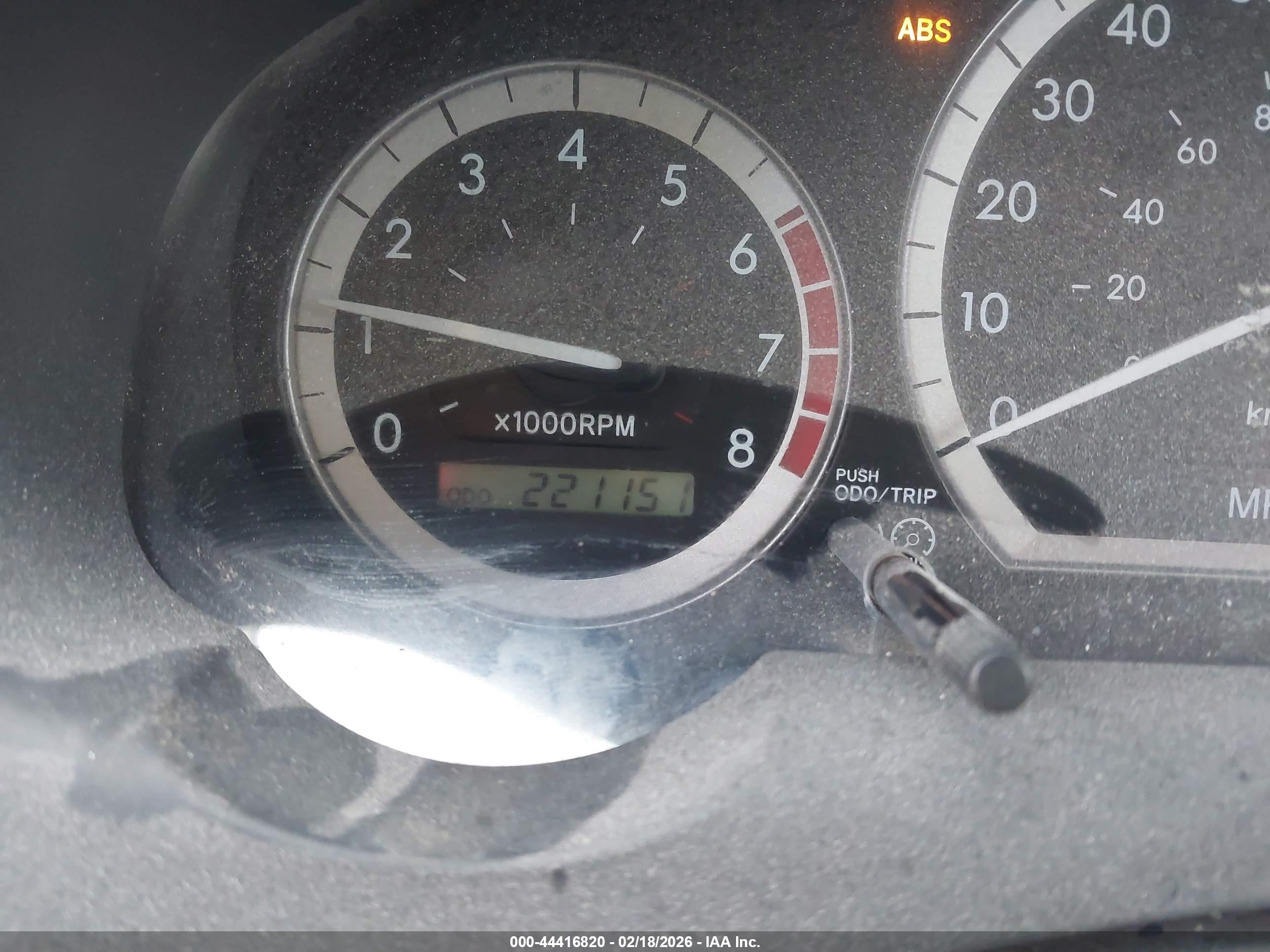 TOYOTA SIENNA image 7