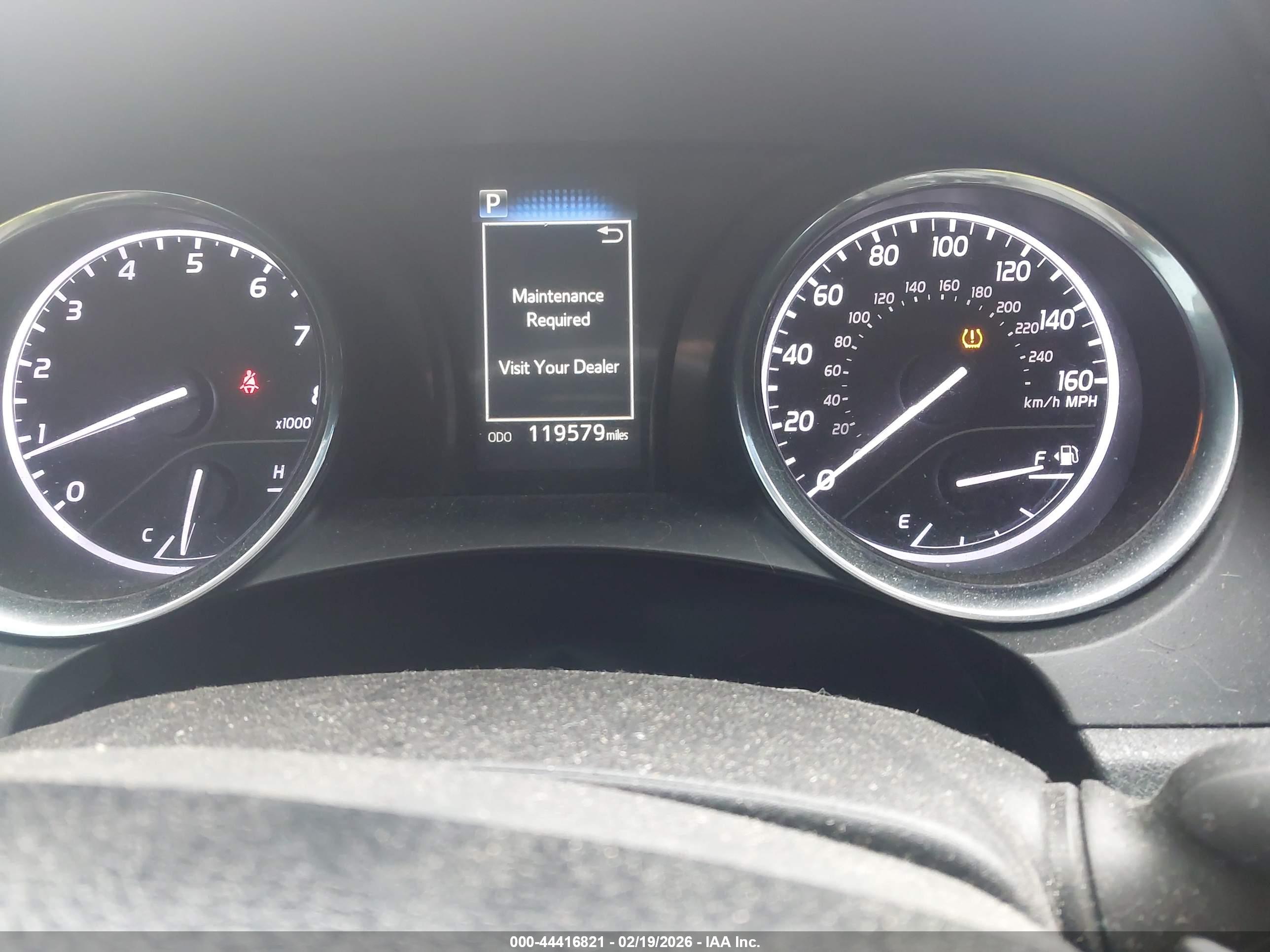 TOYOTA CAMRY image 7