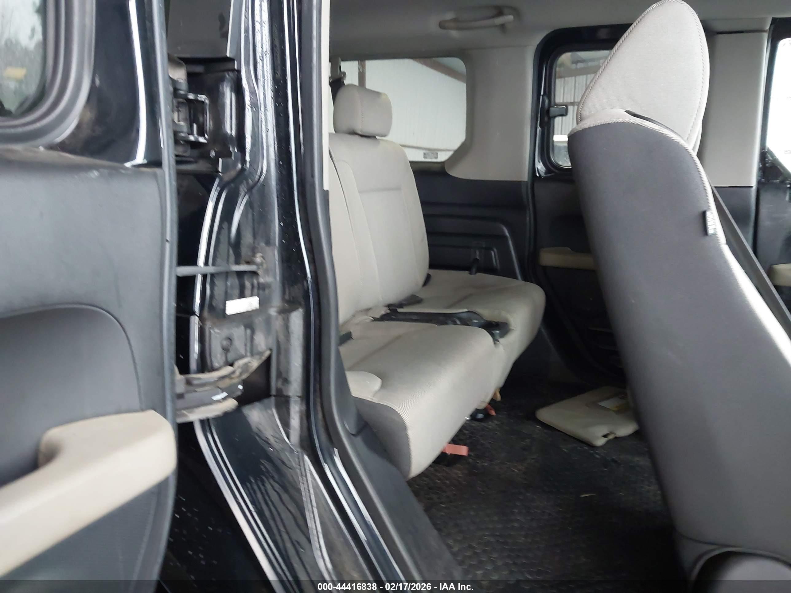 HONDA ELEMENT image 8