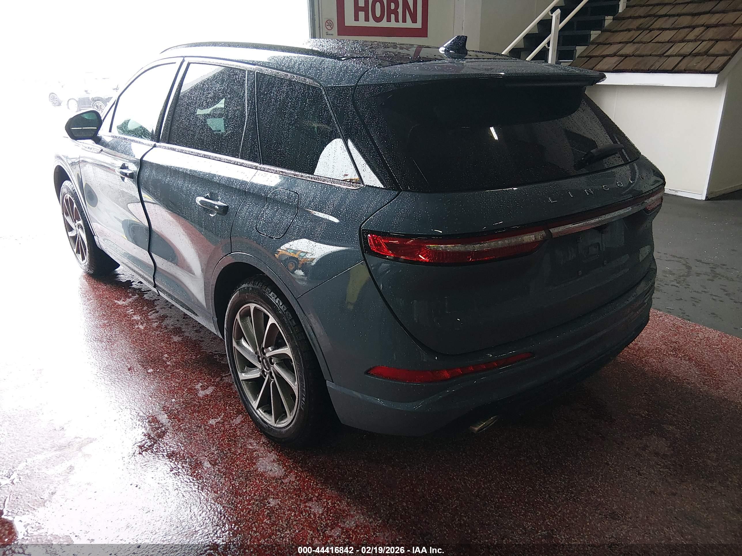LINCOLN CORSAIR image 3