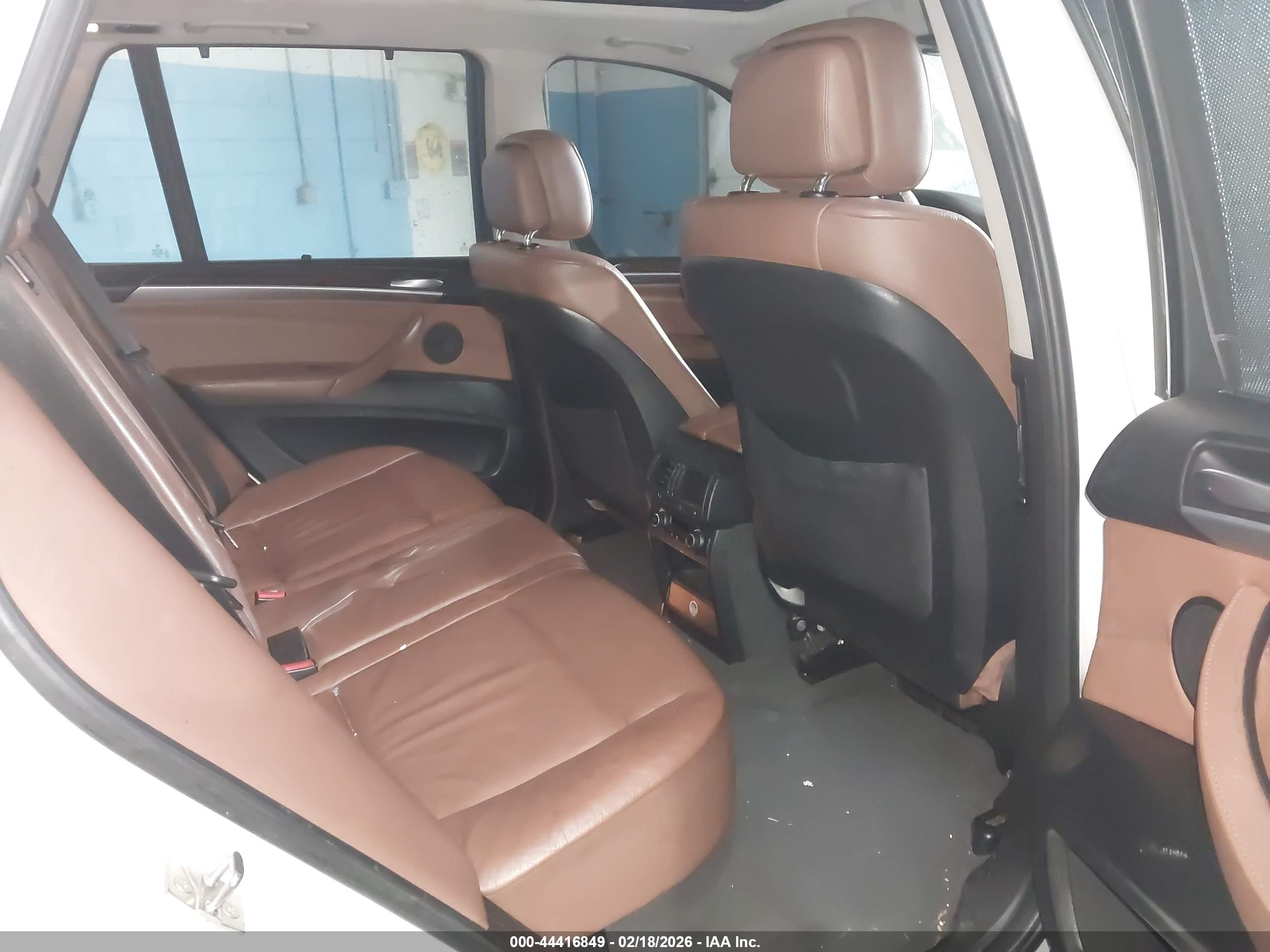 BMW X5 image 8