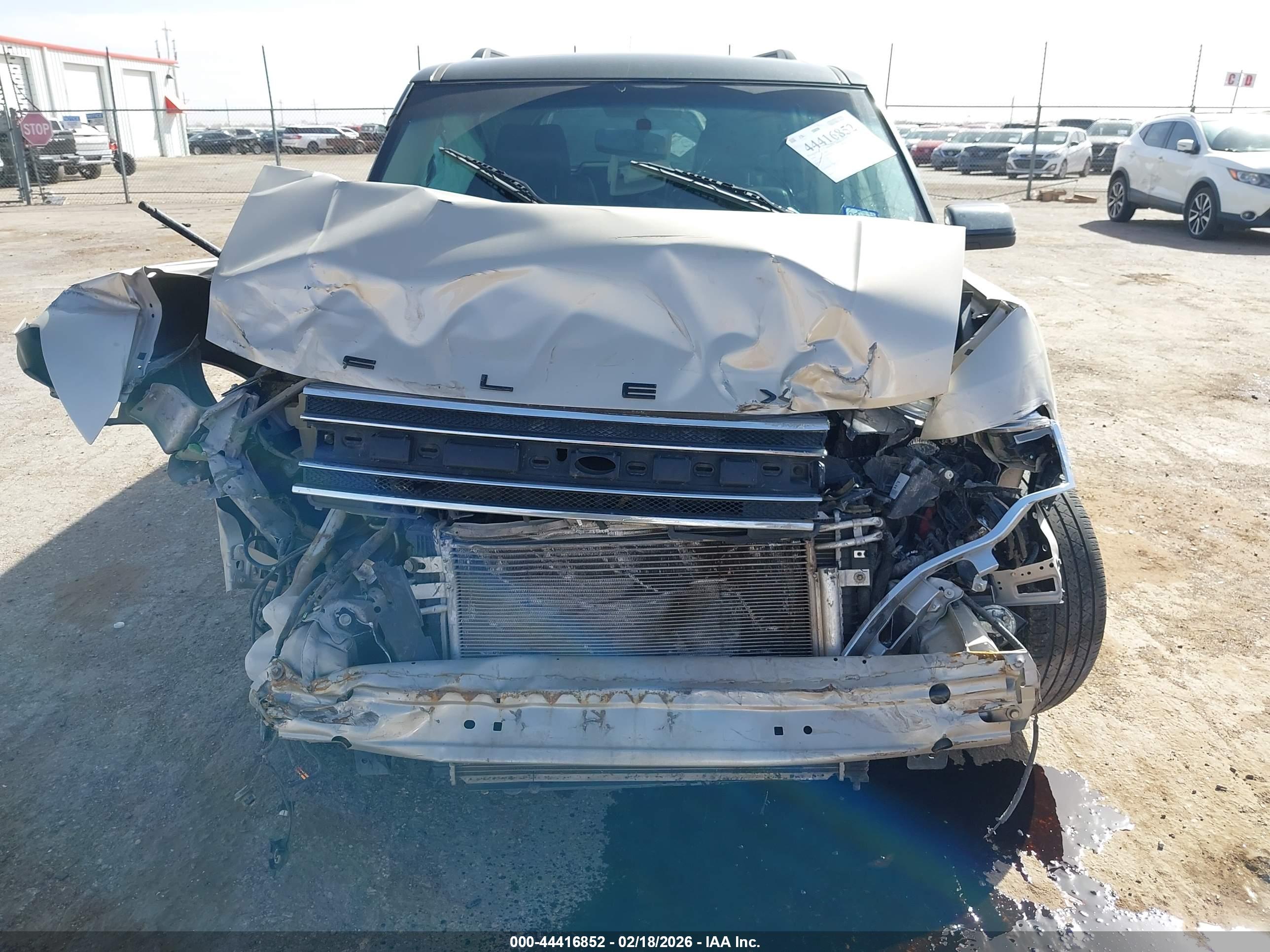 FORD FLEX image 6
