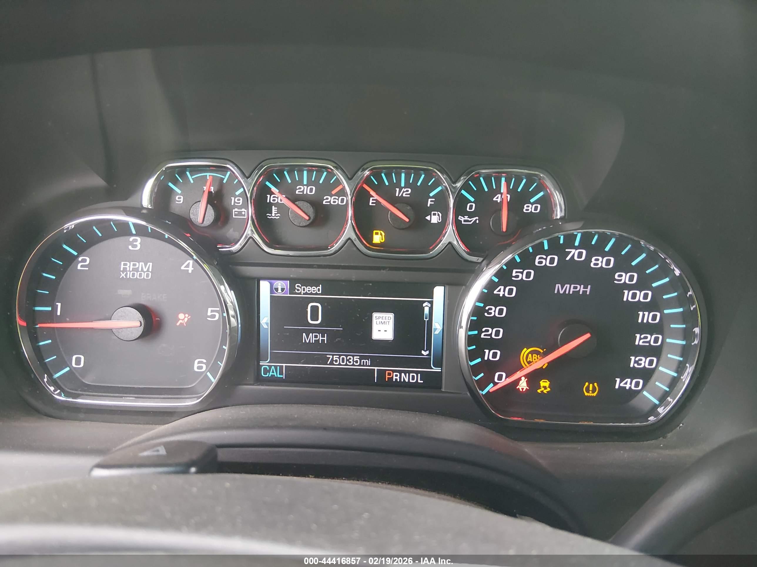CHEVROLET SUBURBAN image 7
