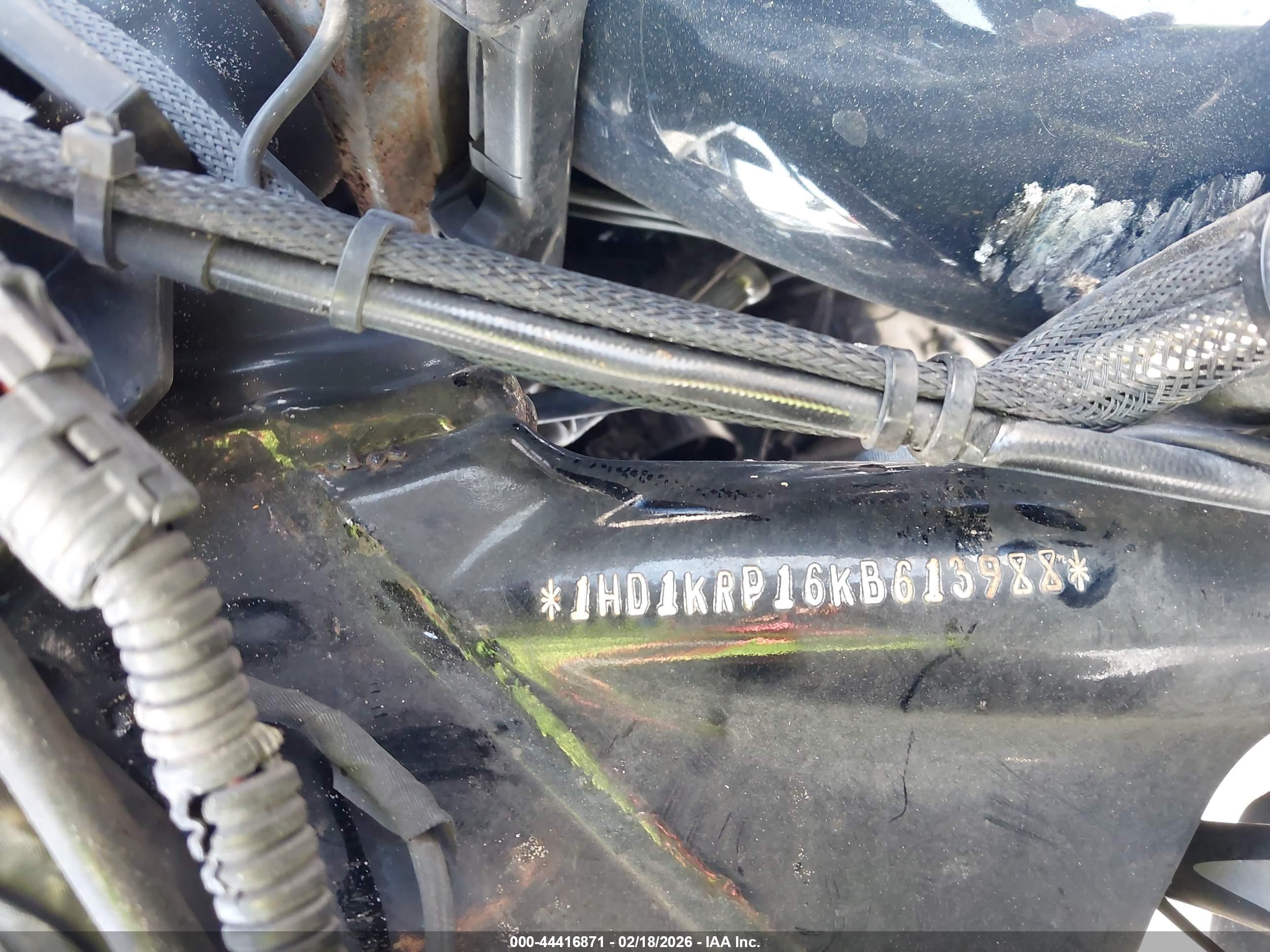 HARLEY-DAVIDSON FLHXS image 10