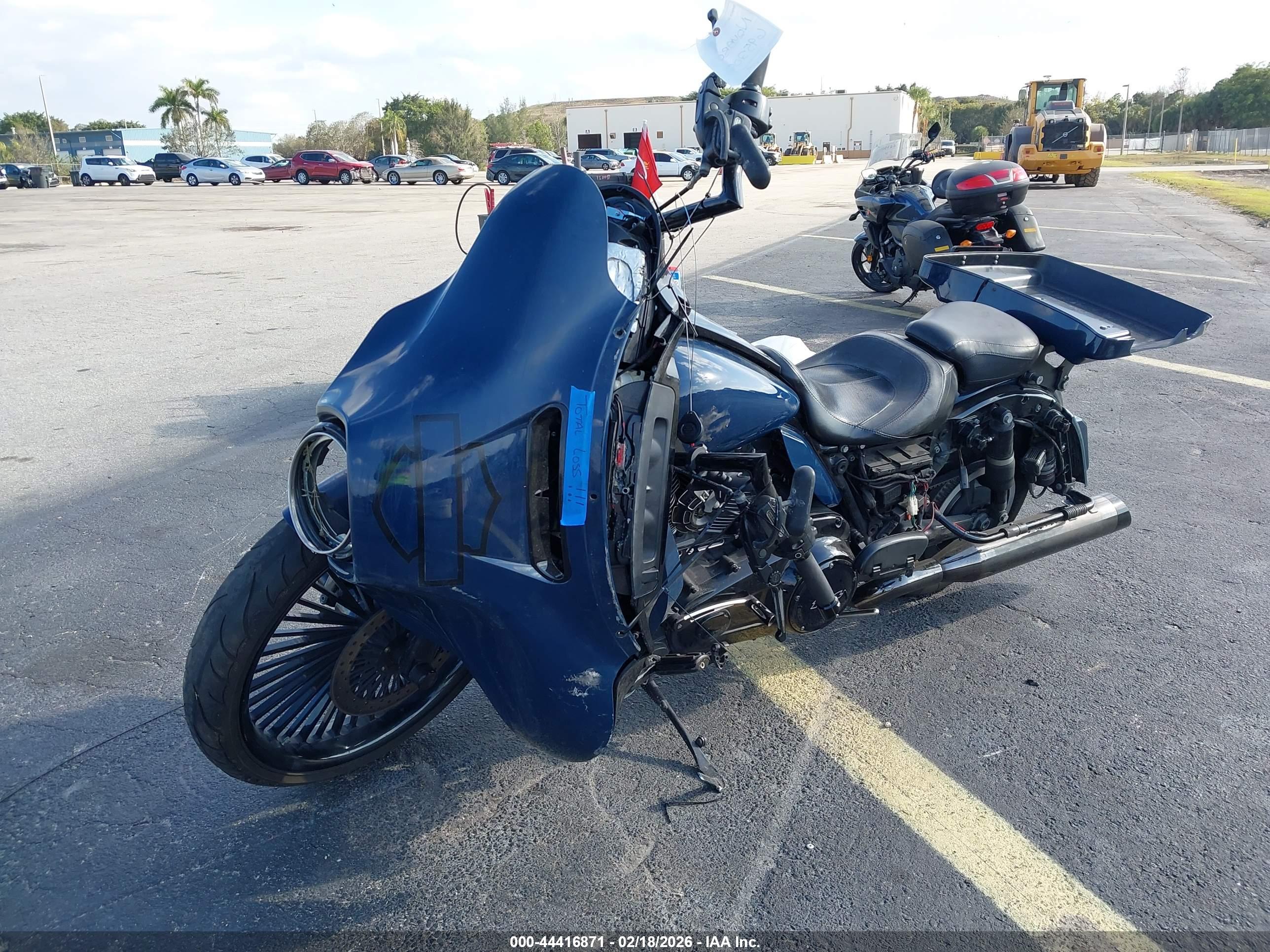 HARLEY-DAVIDSON FLHXS image 2