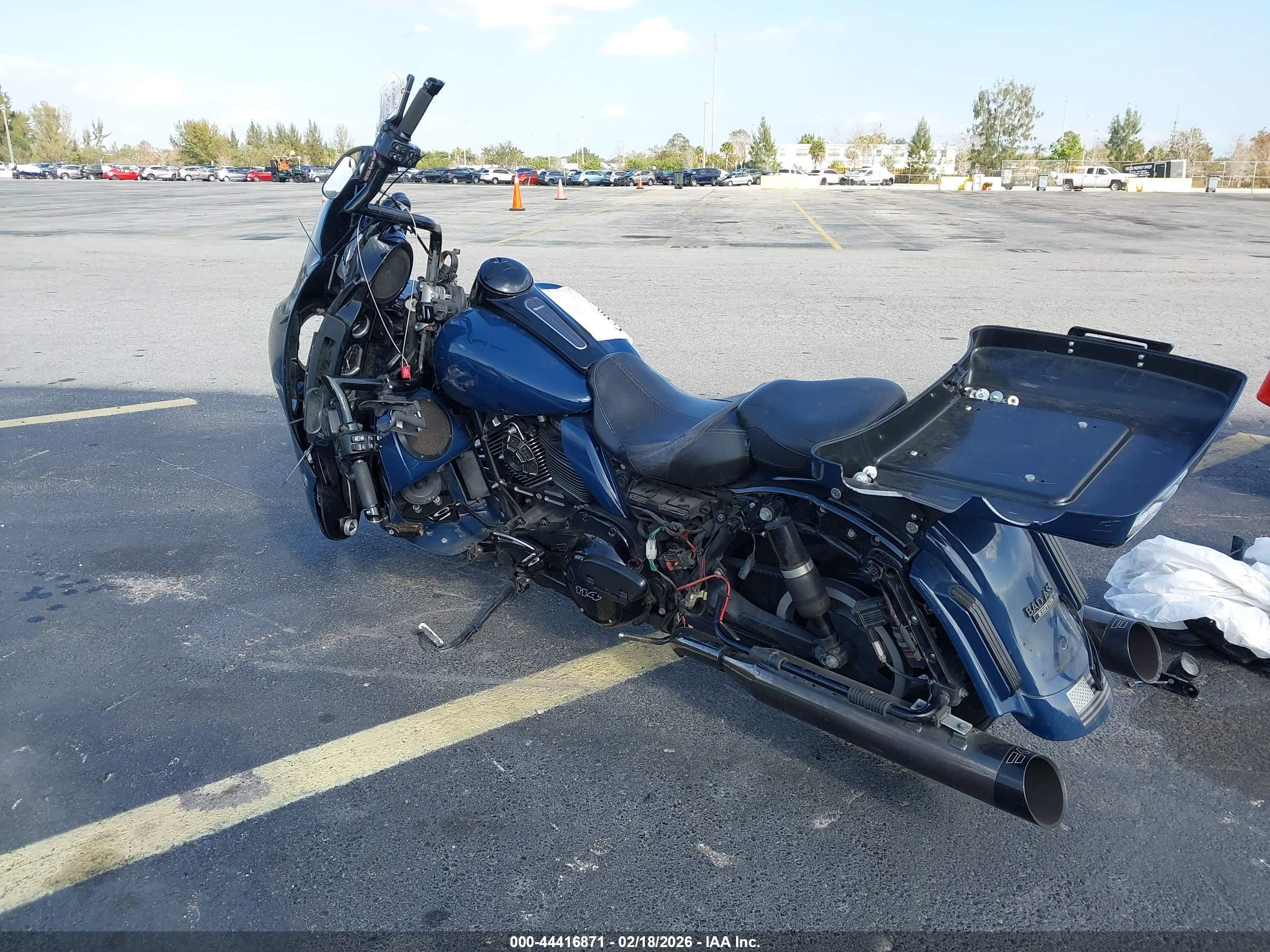 HARLEY-DAVIDSON FLHXS image 3
