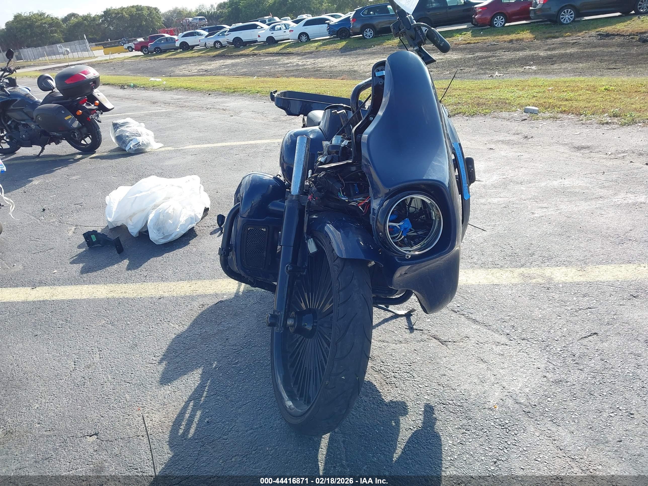 HARLEY-DAVIDSON FLHXS image 5