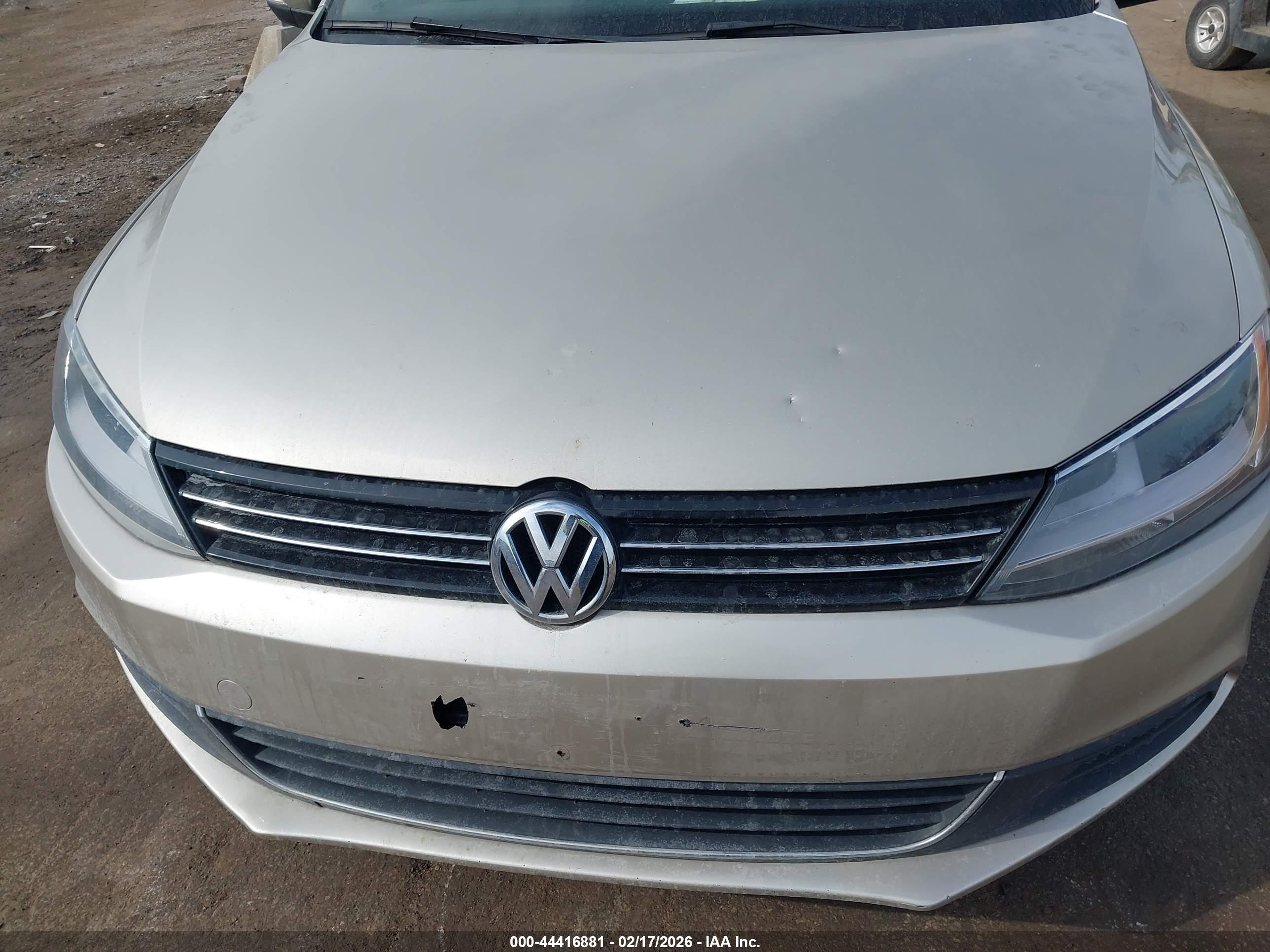 VOLKSWAGEN JETTA image 6