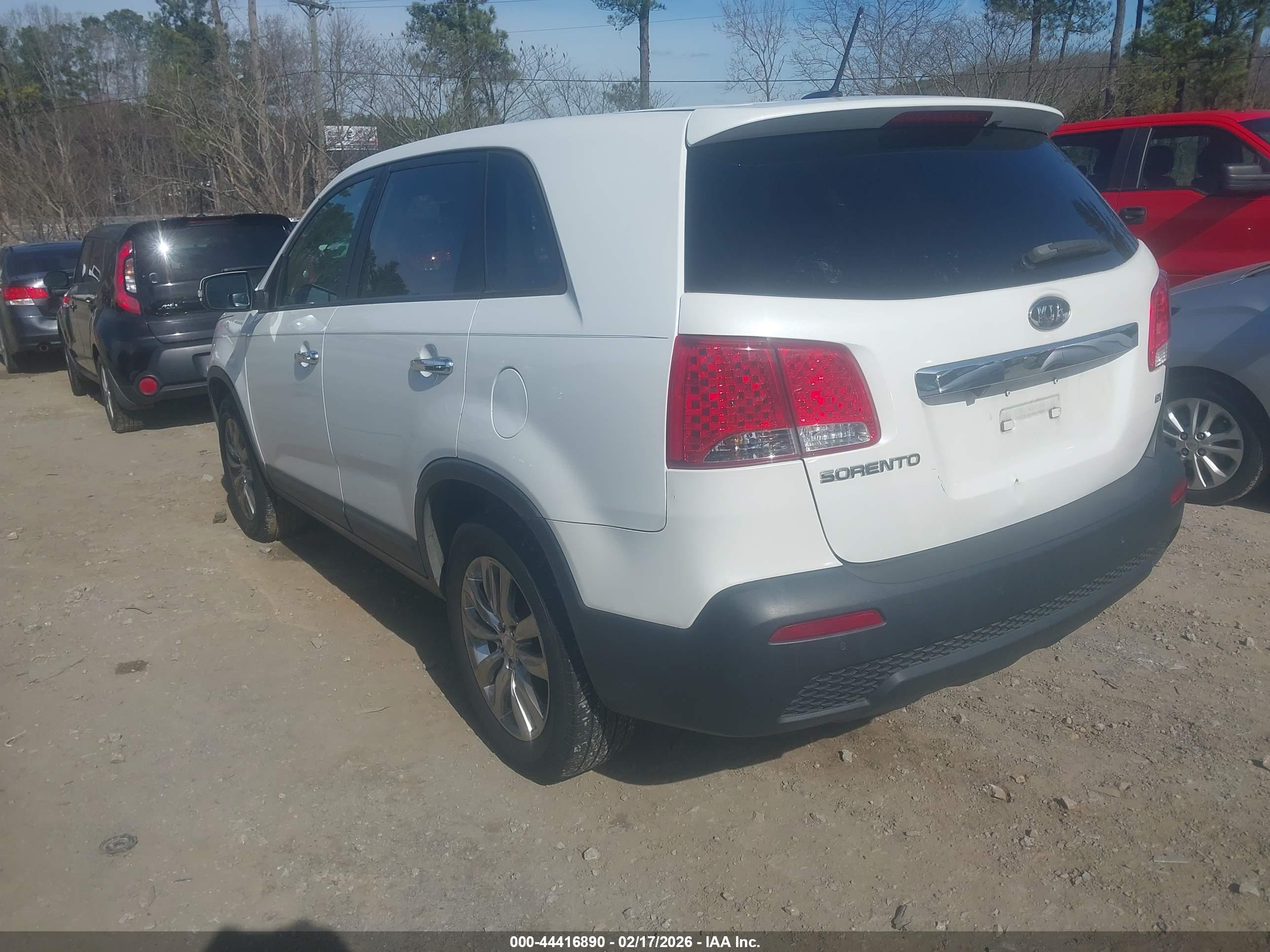 KIA SORENTO image 3