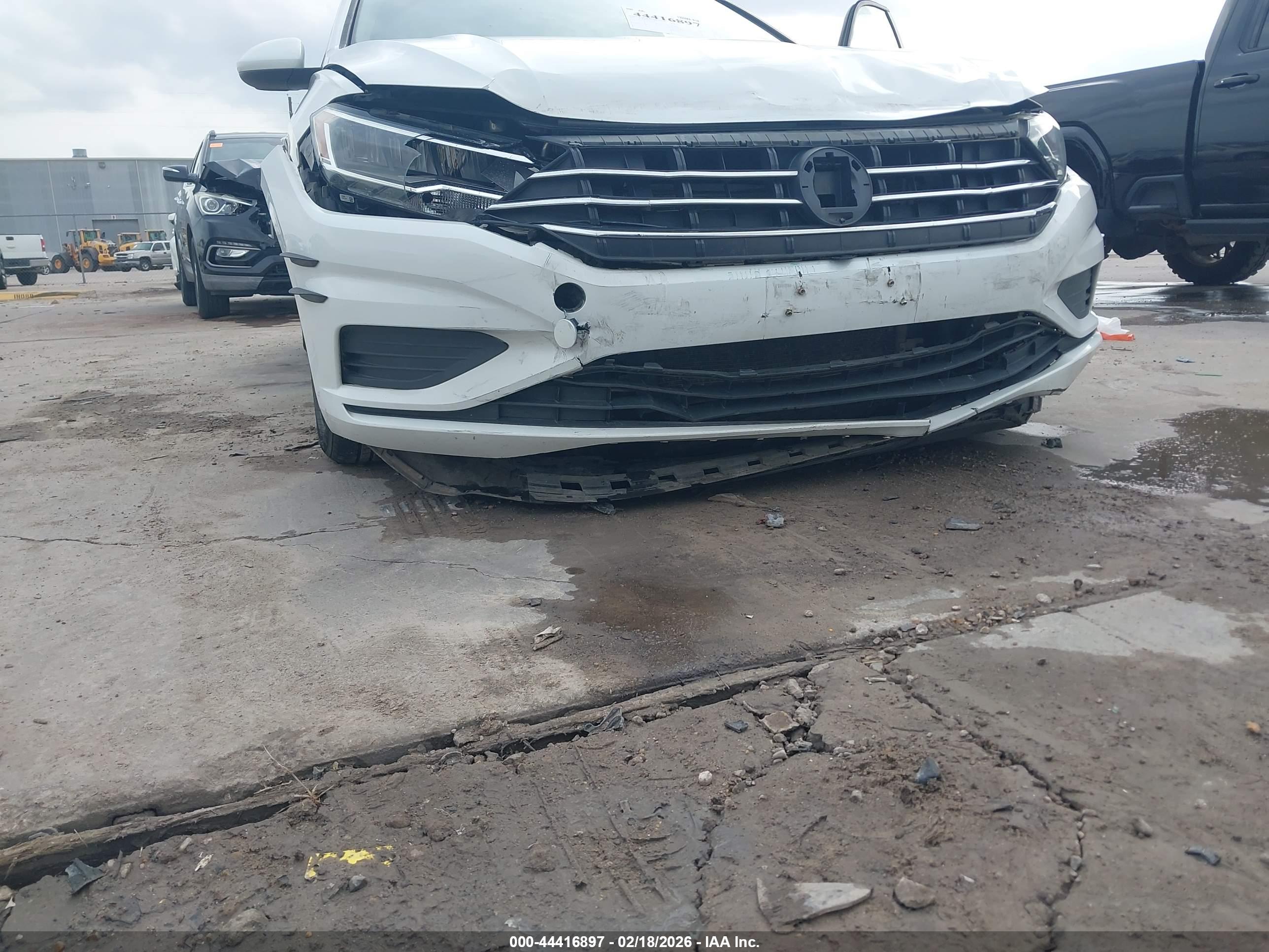 VOLKSWAGEN JETTA image 6