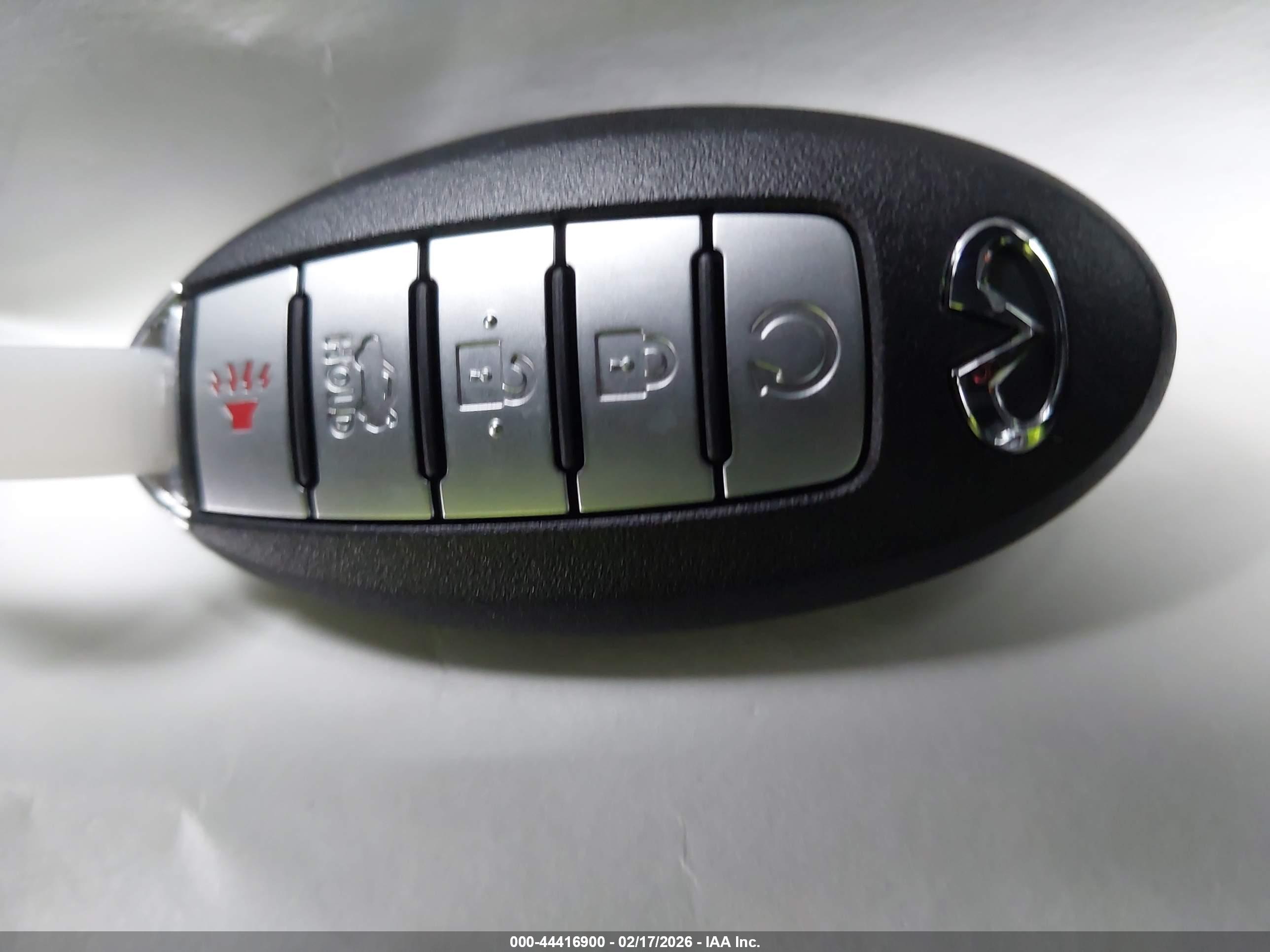 INFINITI Q60 image 11