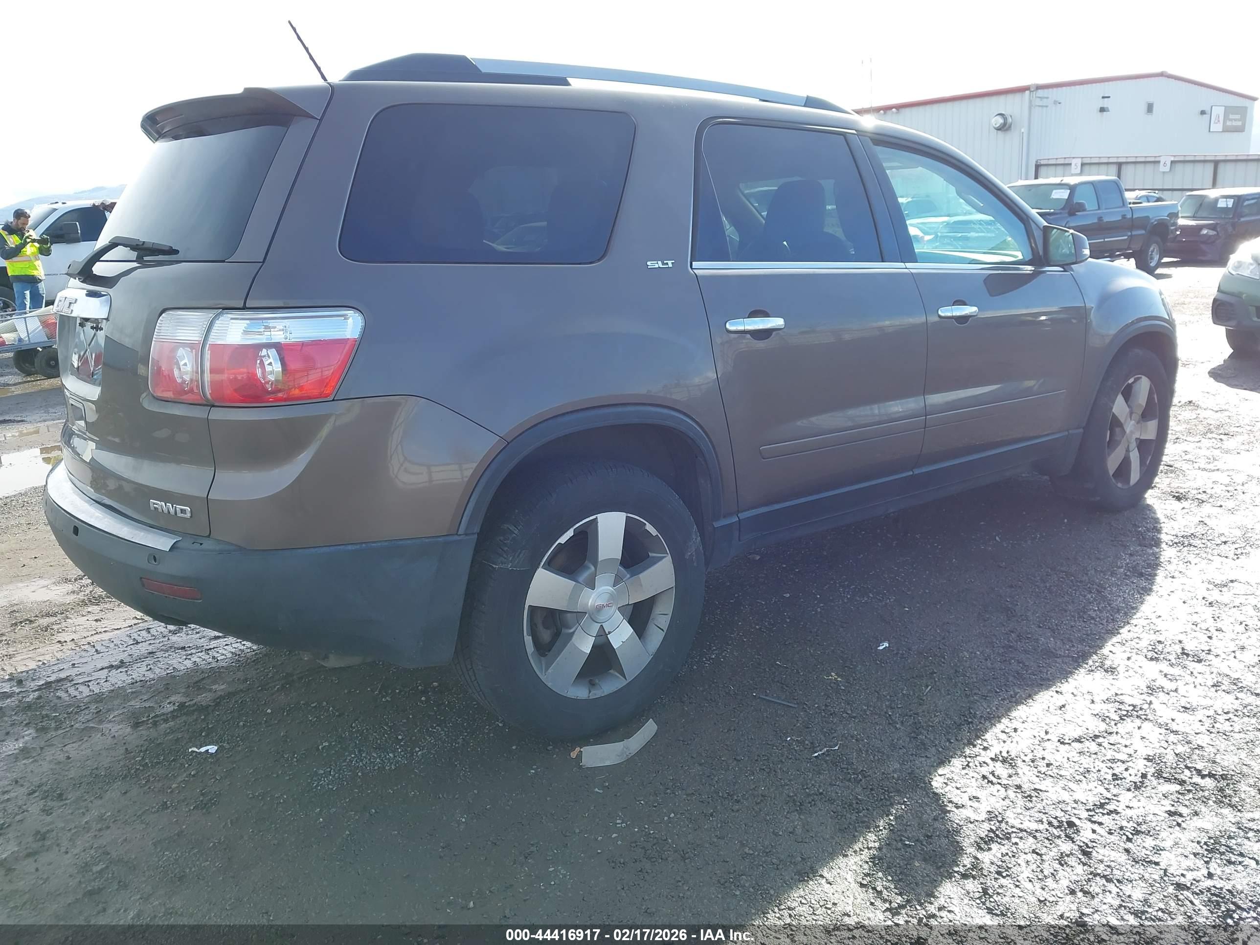GMC ACADIA image 4