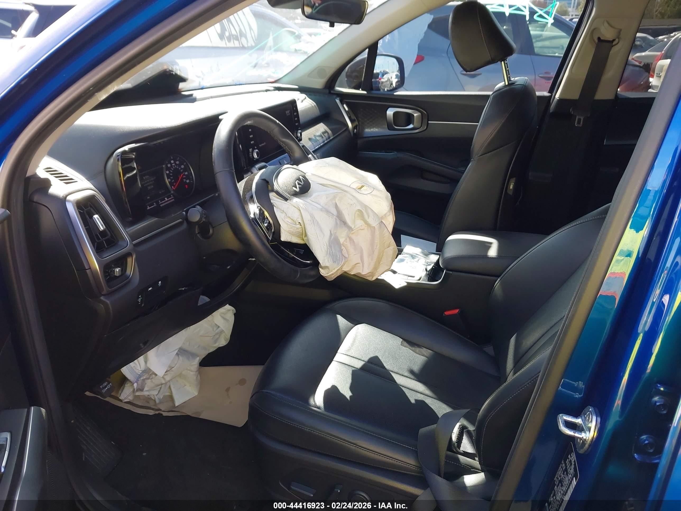 KIA SORENTO image 5