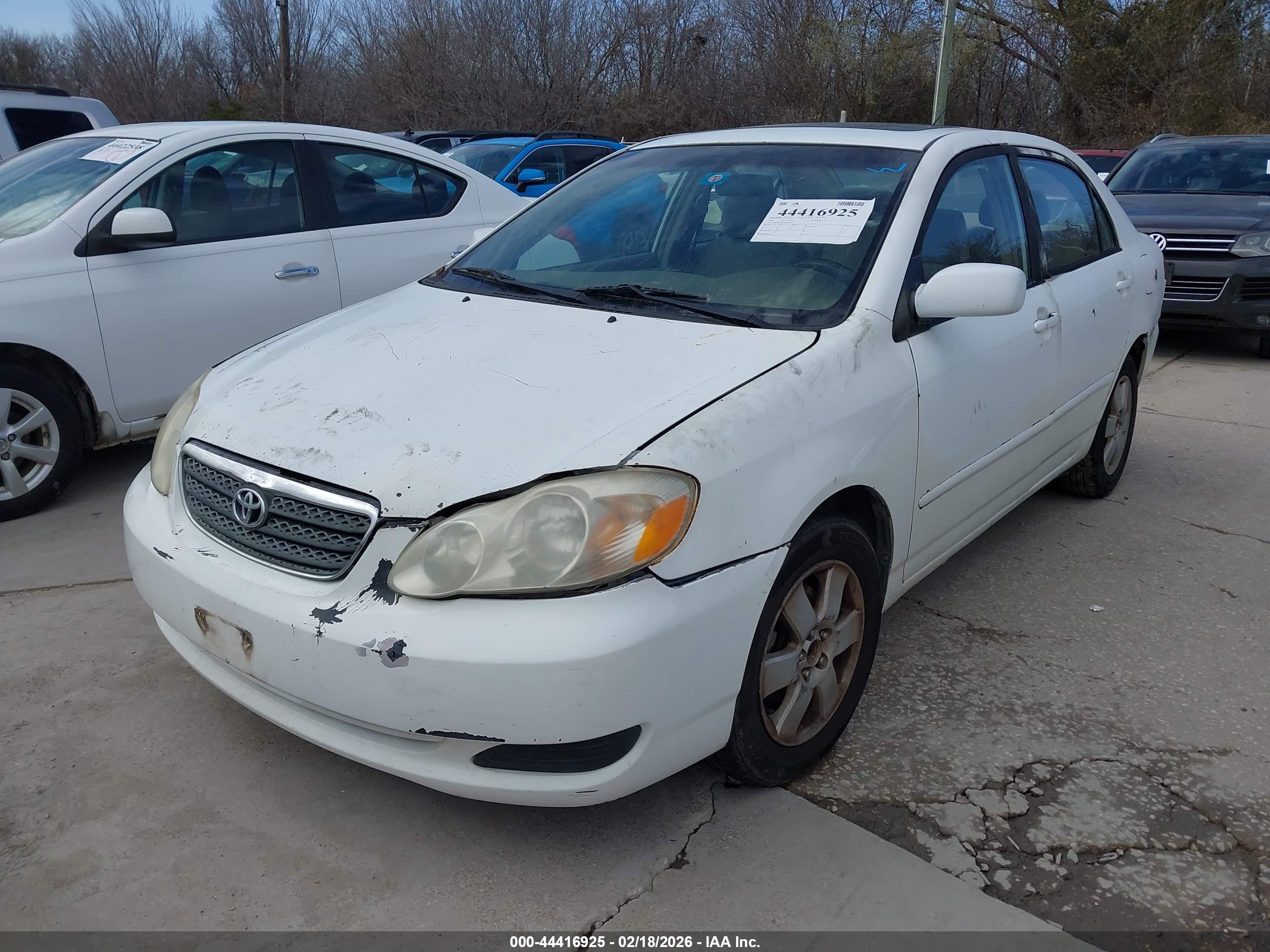 TOYOTA COROLLA image 2
