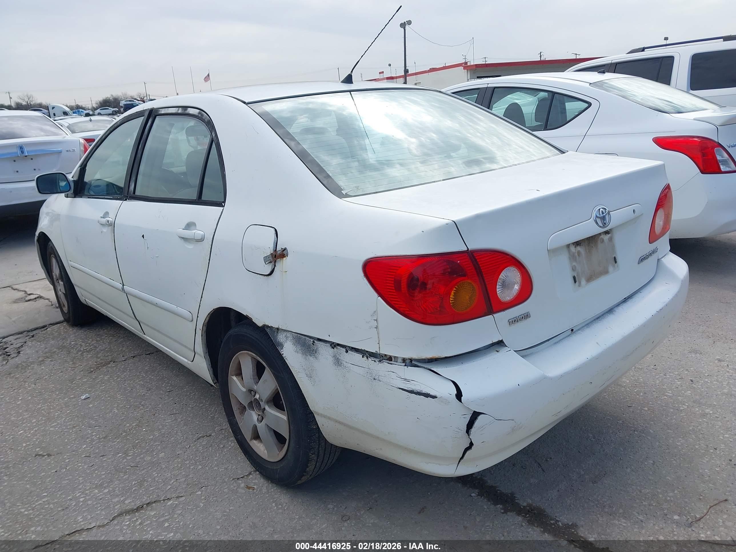 TOYOTA COROLLA image 3