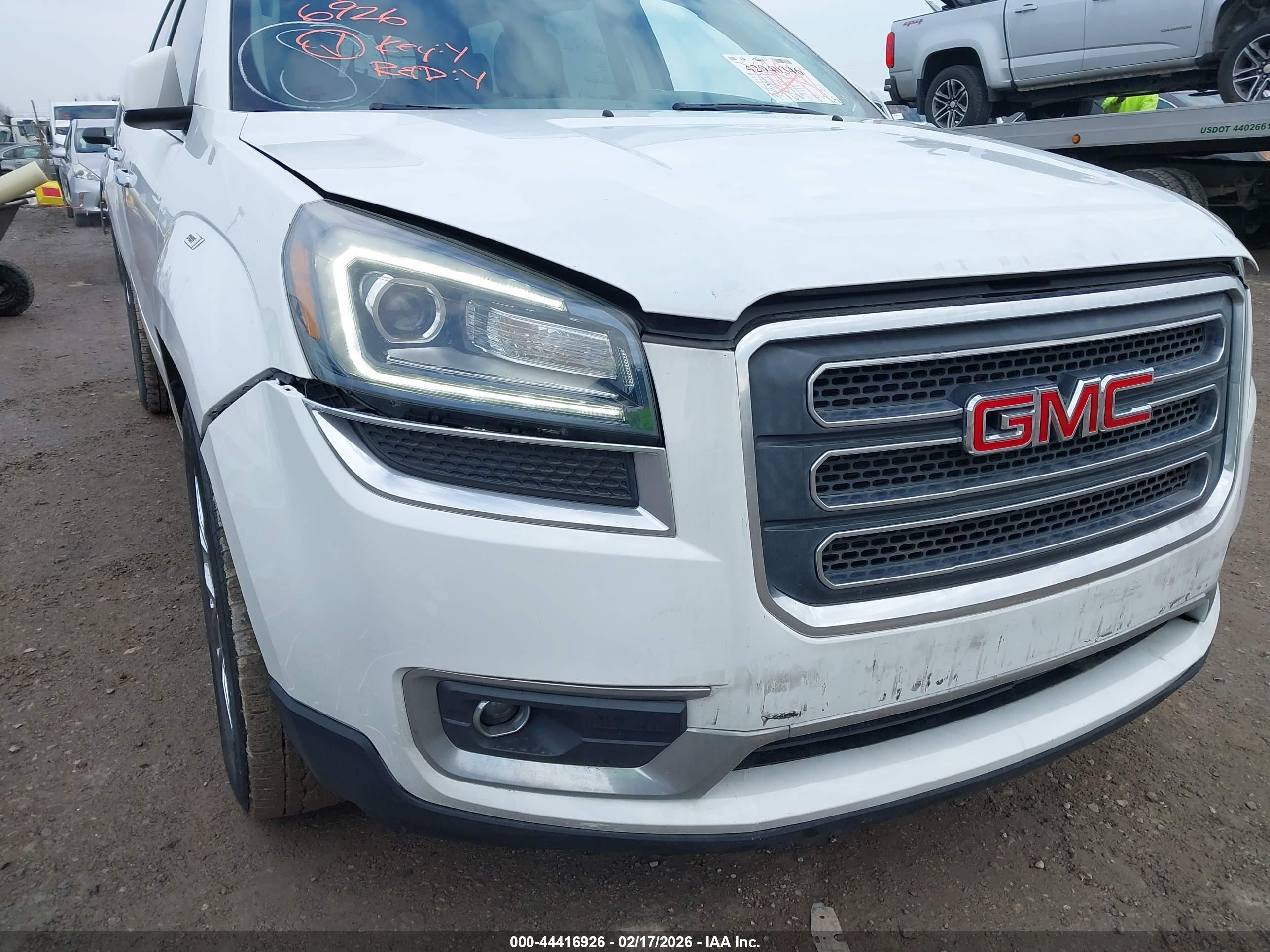 GMC ACADIA image 6