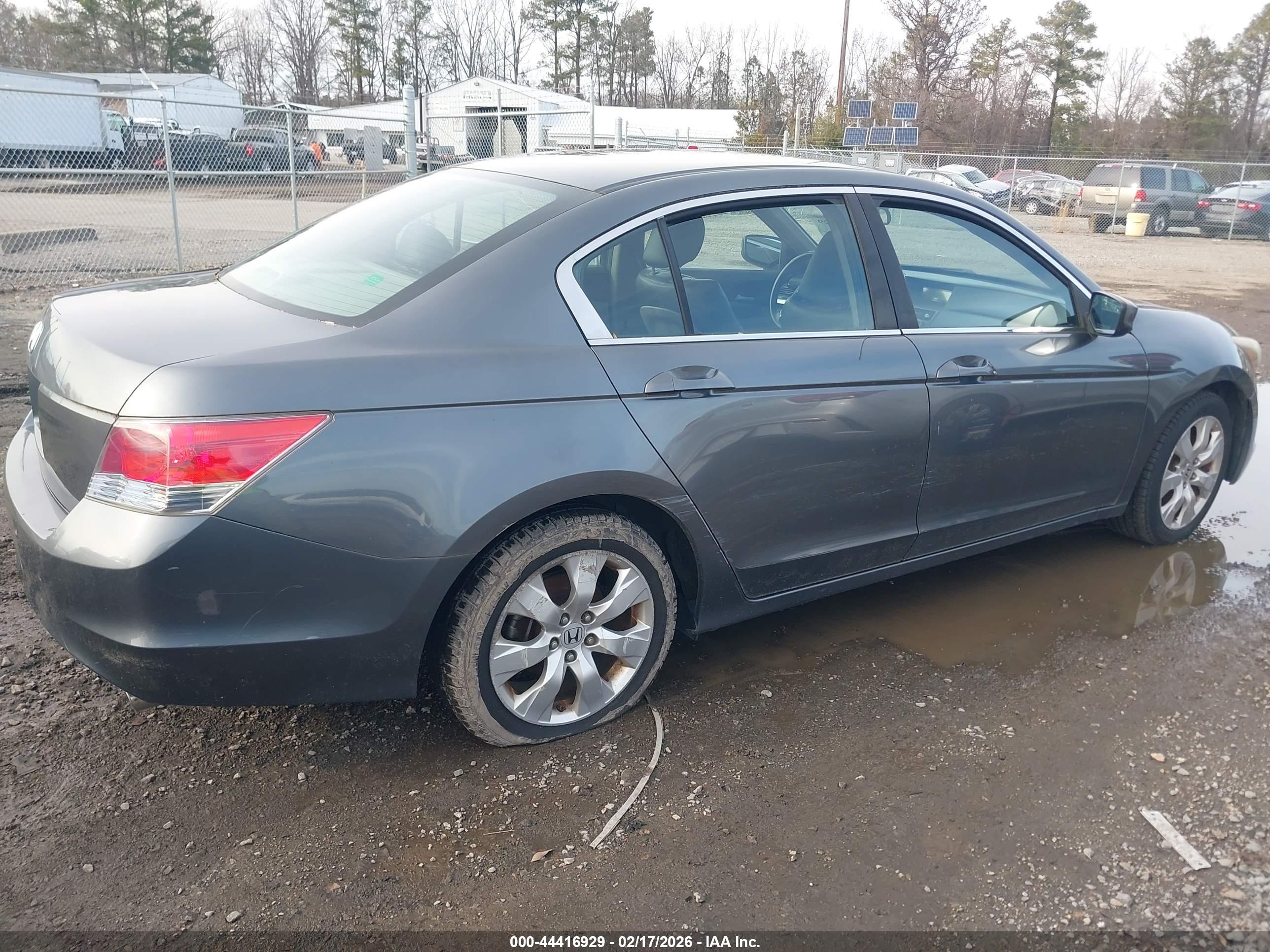 HONDA ACCORD image 4