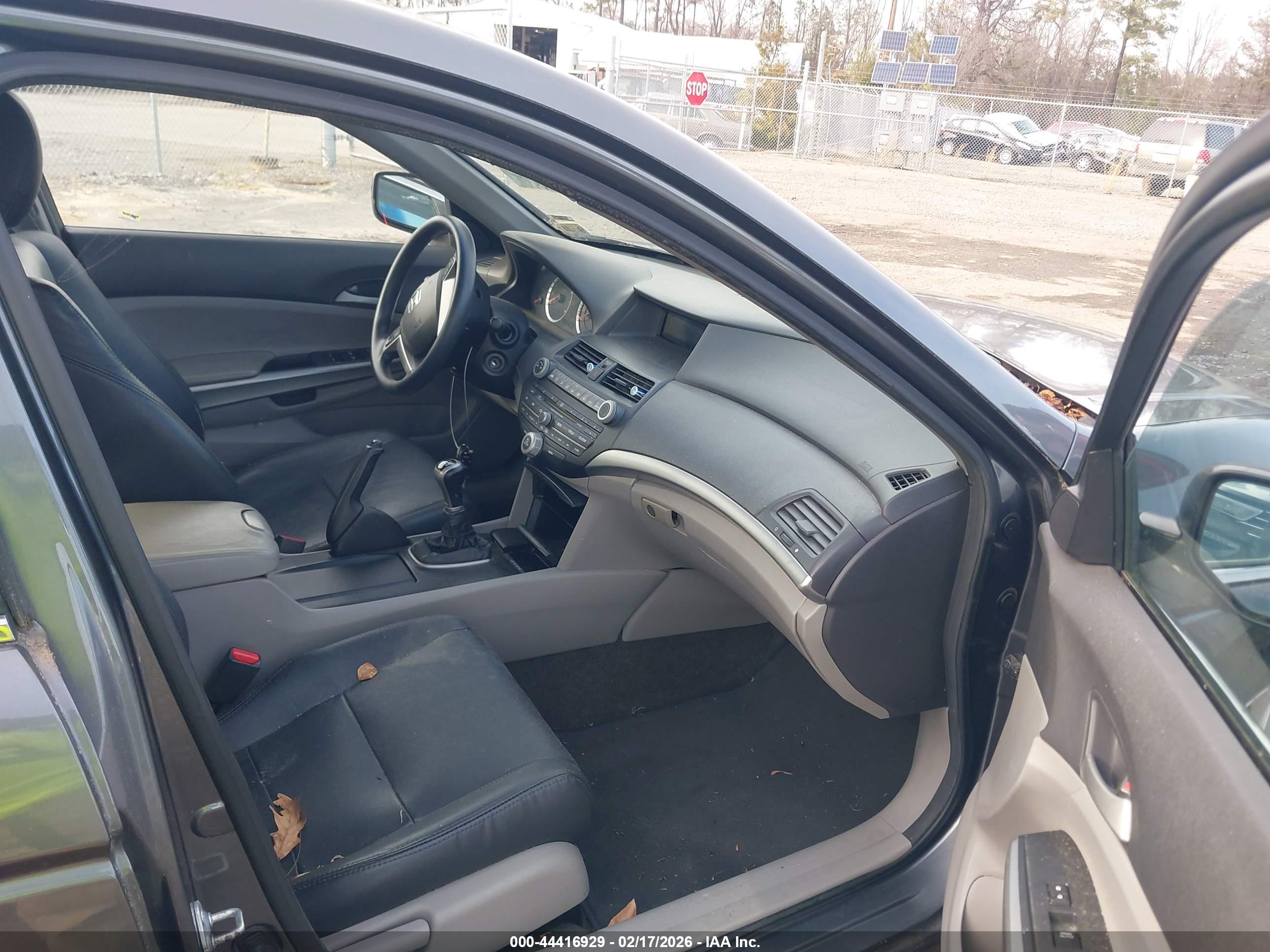 HONDA ACCORD image 5