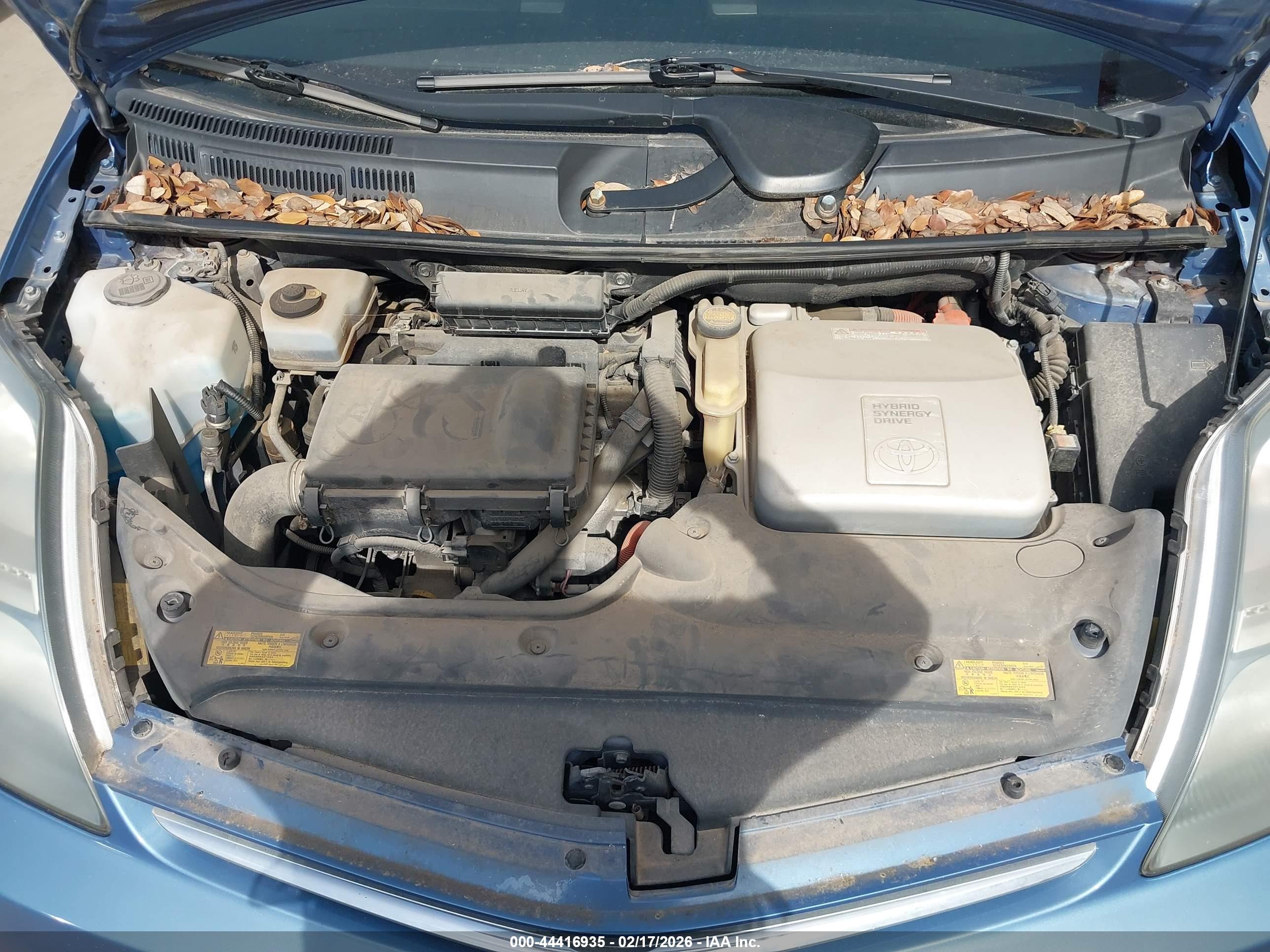 TOYOTA PRIUS image 10