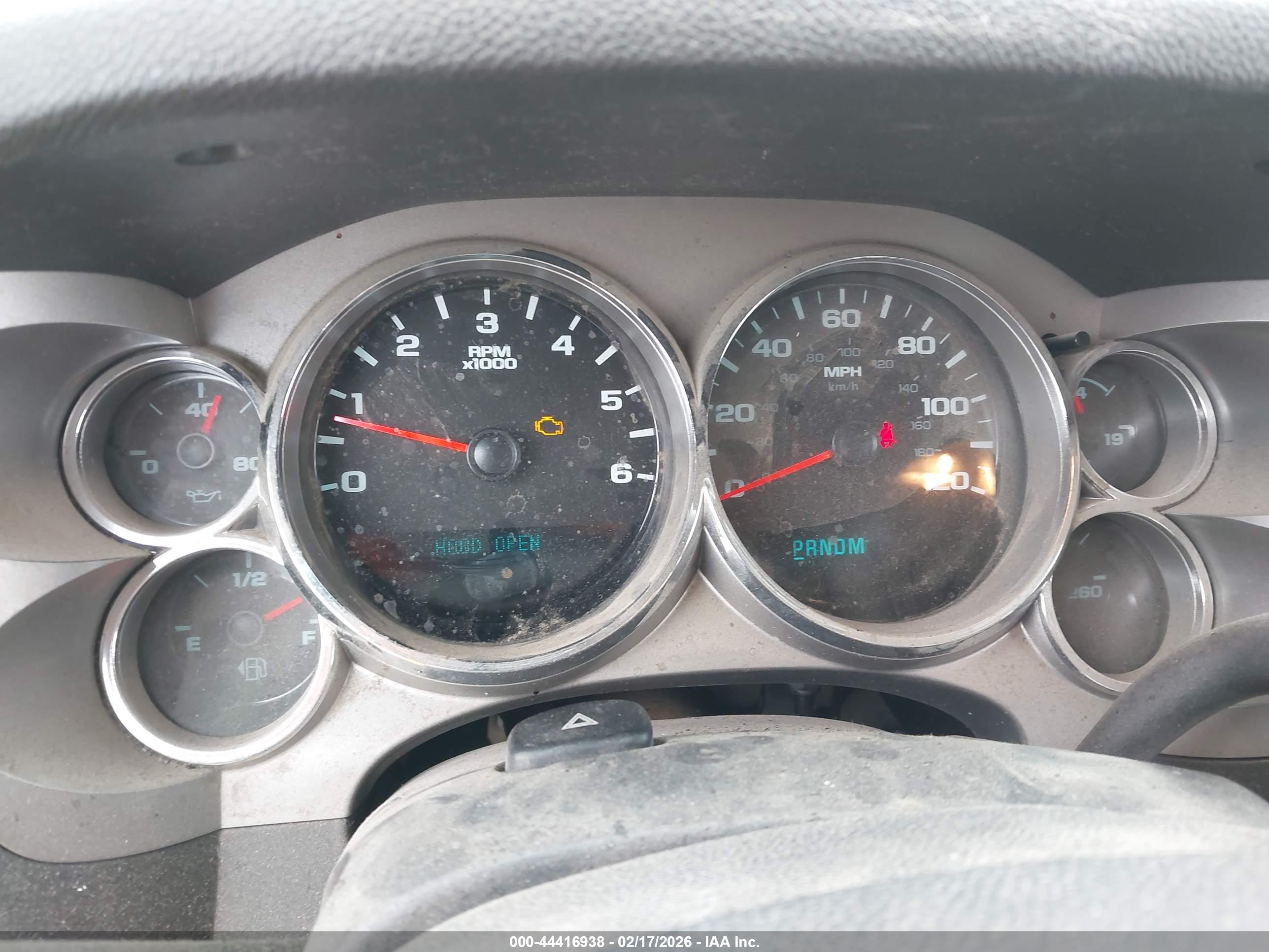 CHEVROLET SILVERADO image 7