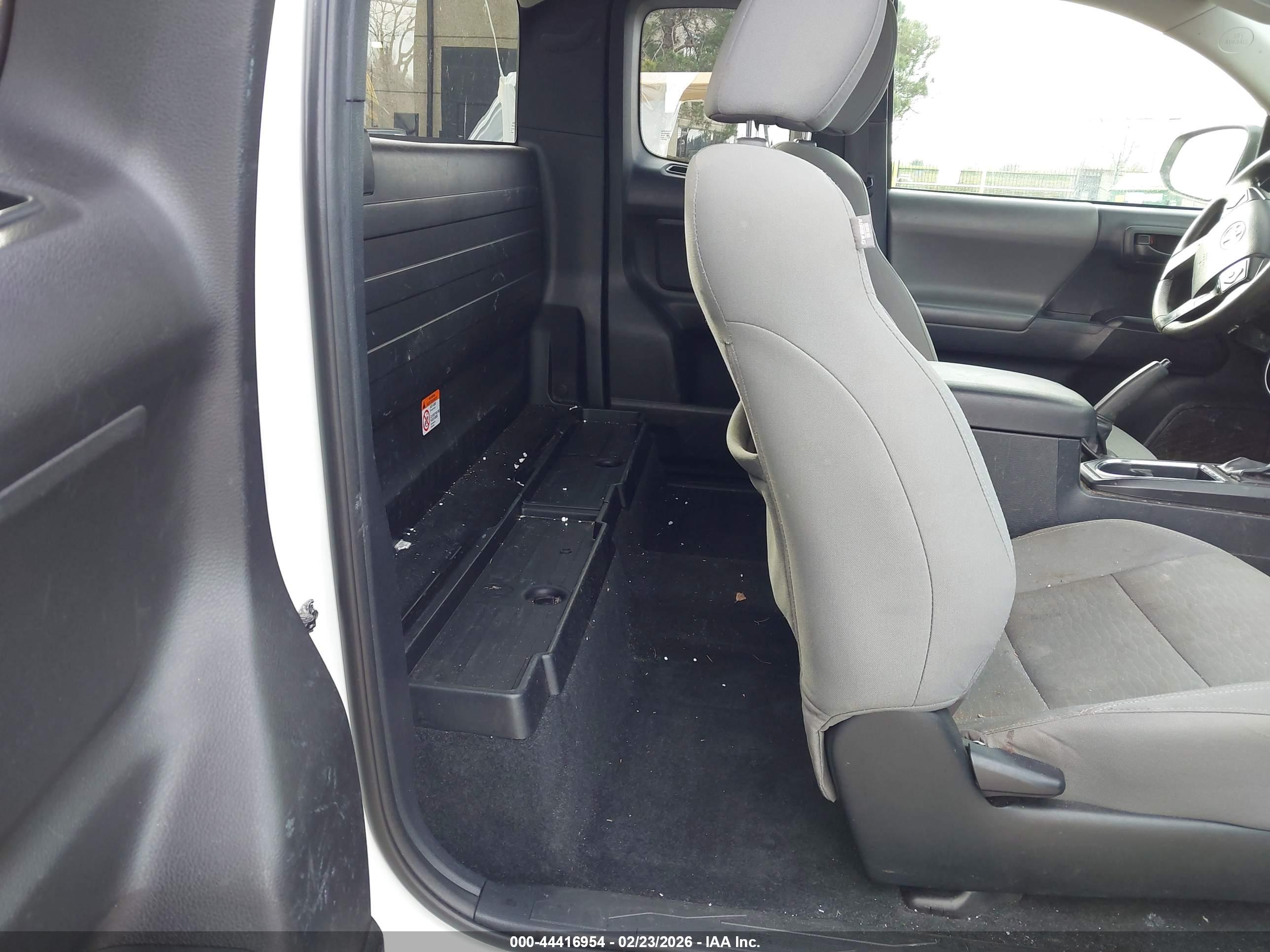 TOYOTA TACOMA image 8