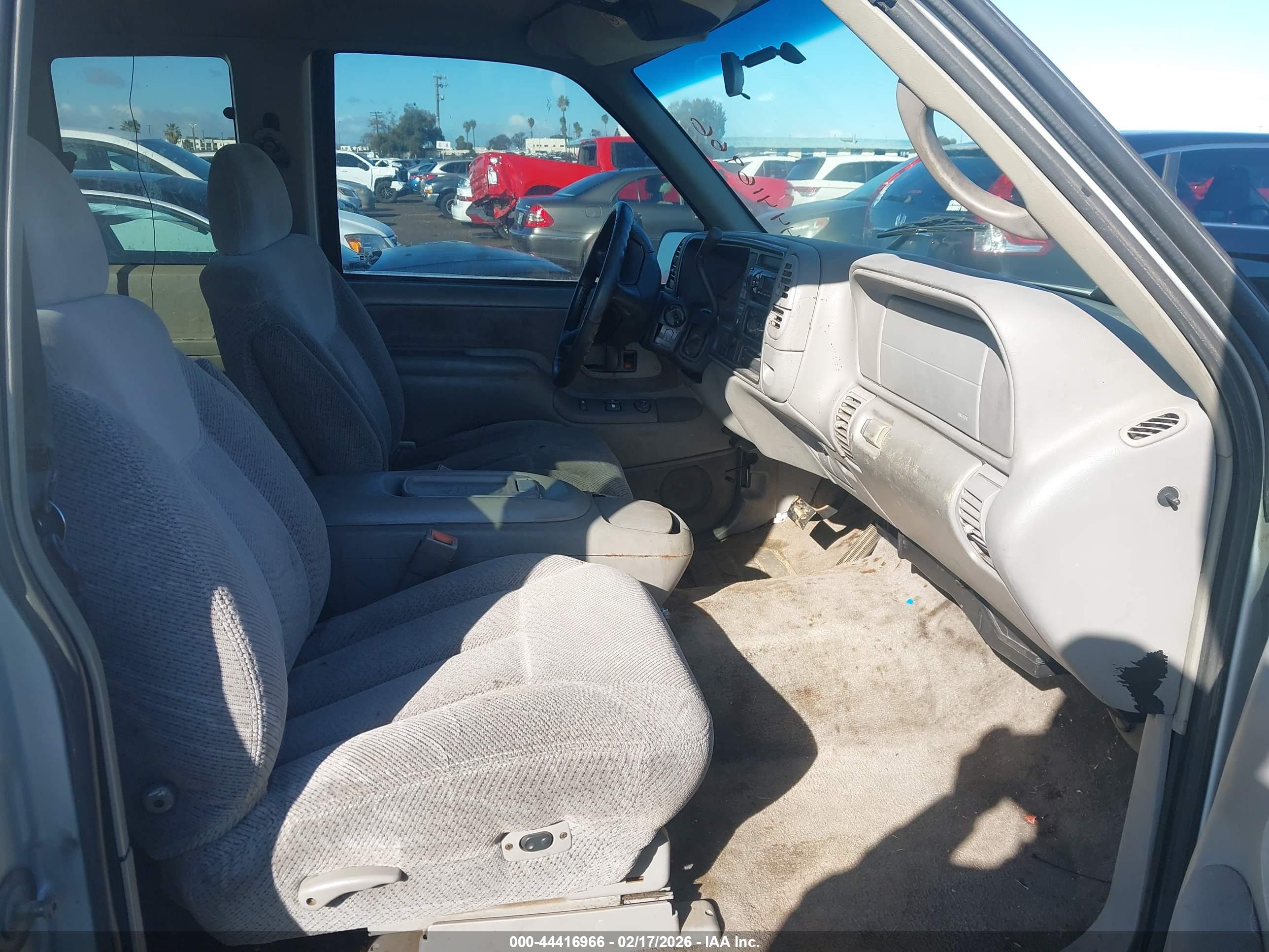 GMC SIERRA image 5