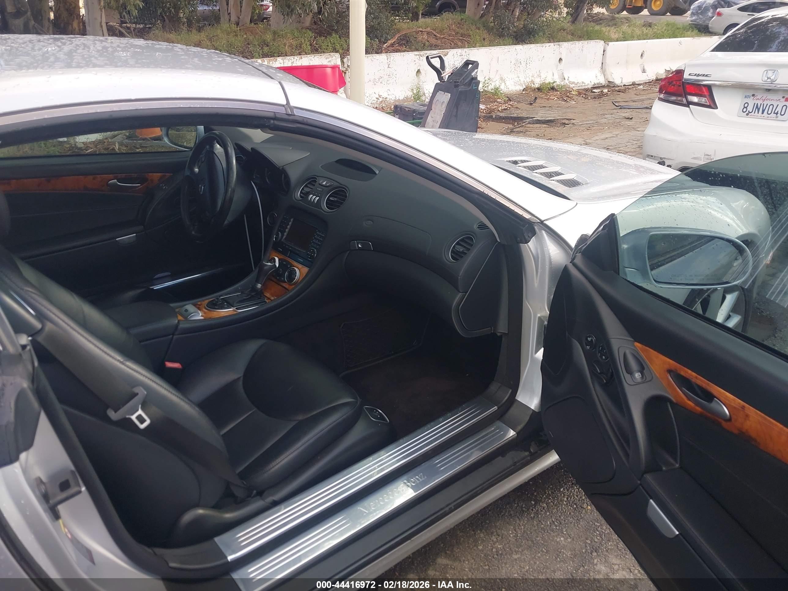 MERCEDES-BENZ SL image 5