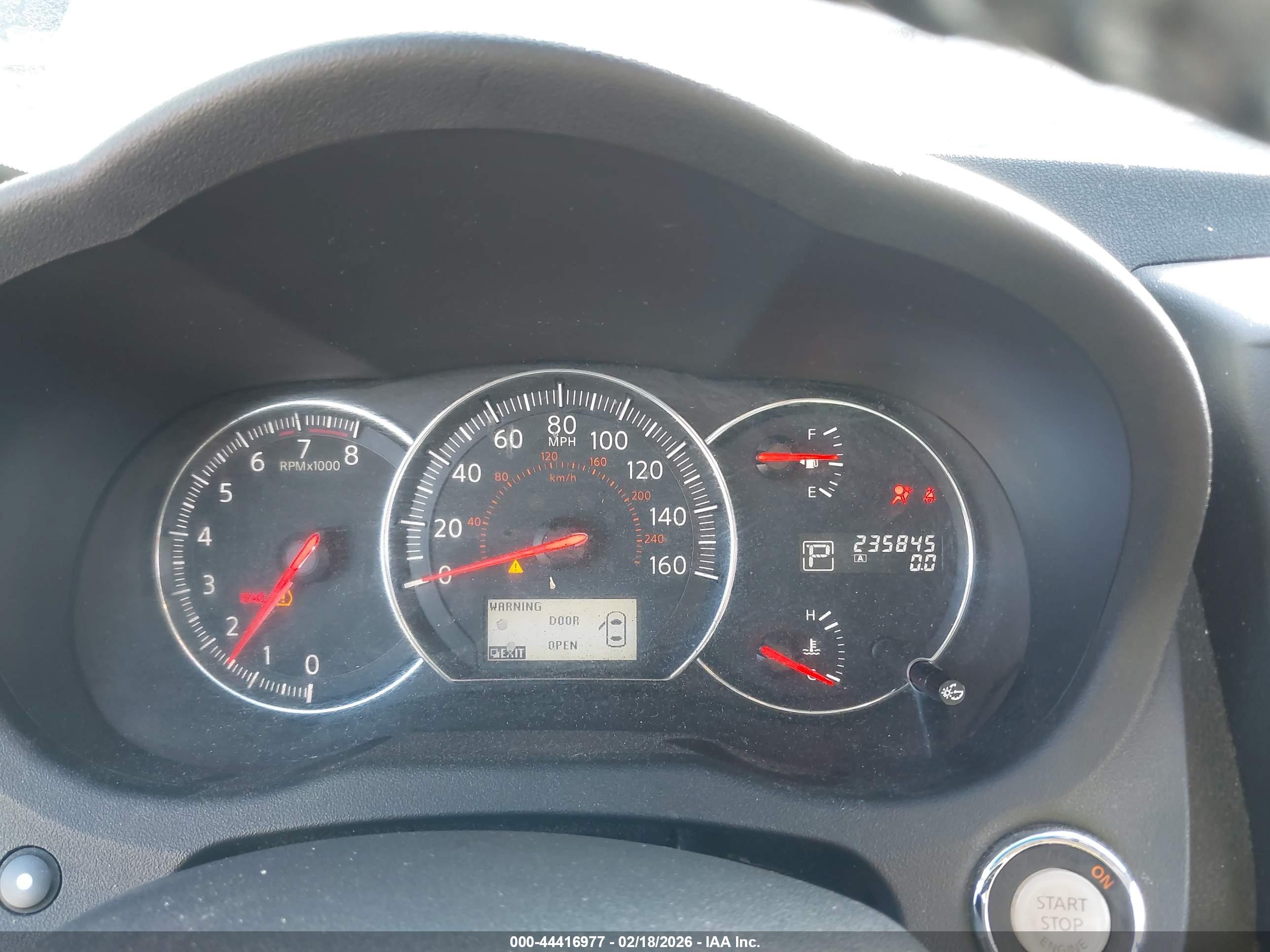 NISSAN MAXIMA image 7