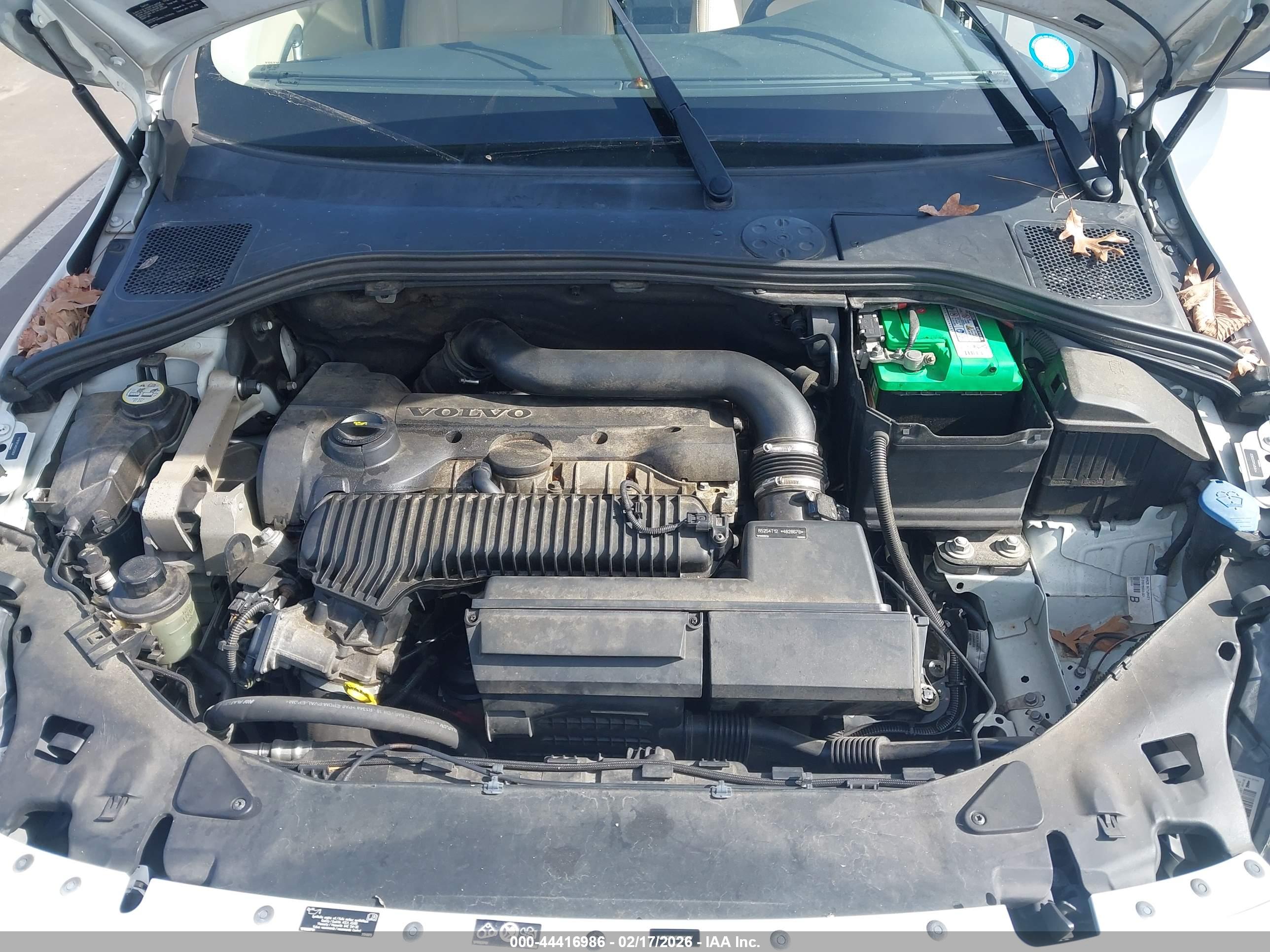 VOLVO S60 image 10