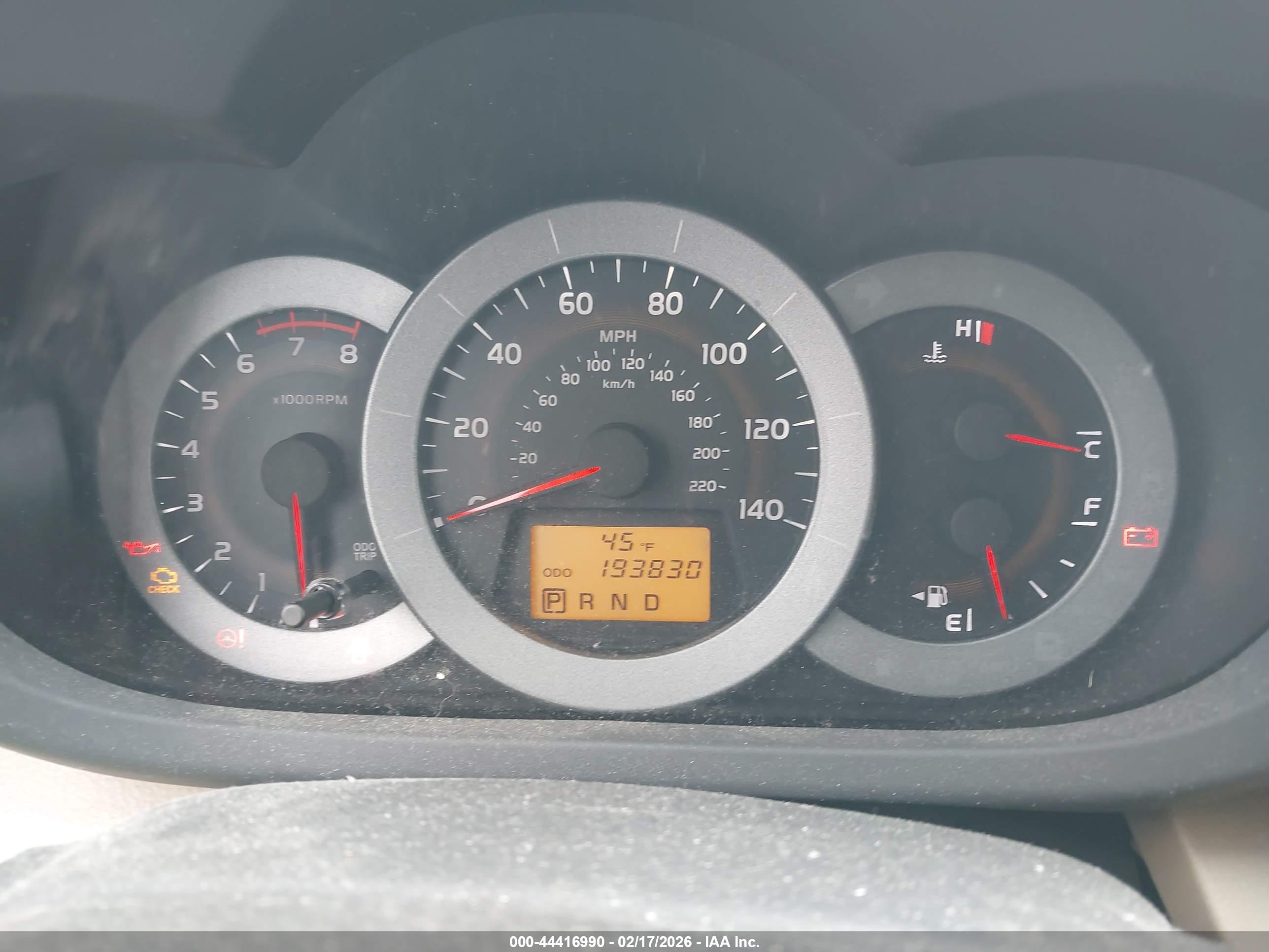 TOYOTA RAV4 image 7