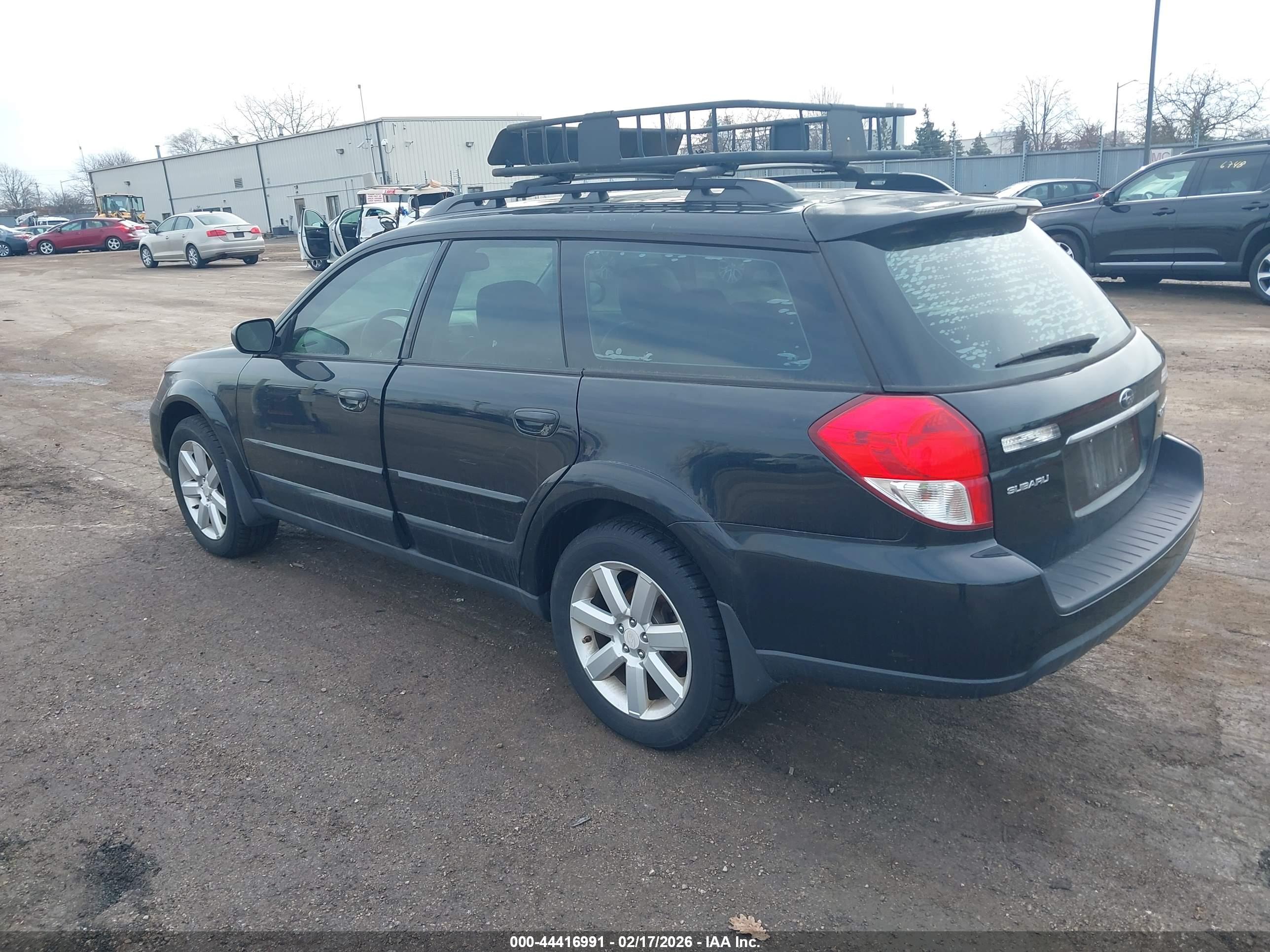 SUBARU OUTBACK image 3