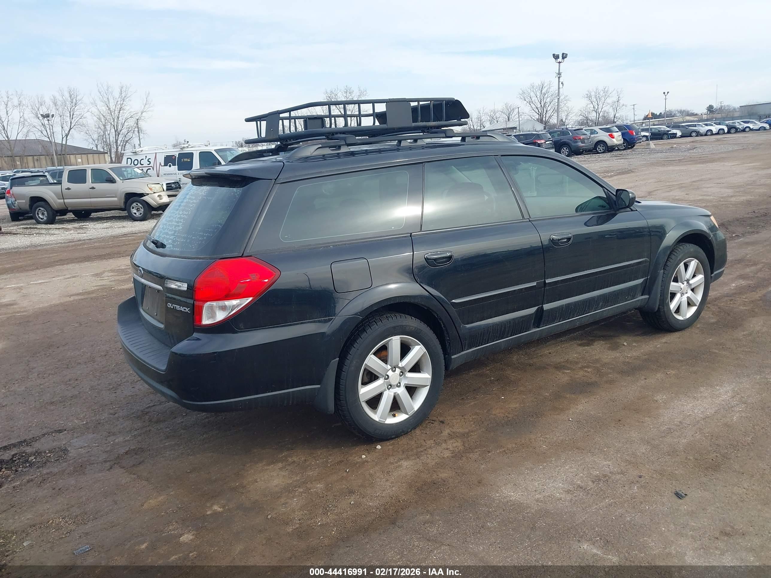 SUBARU OUTBACK image 4