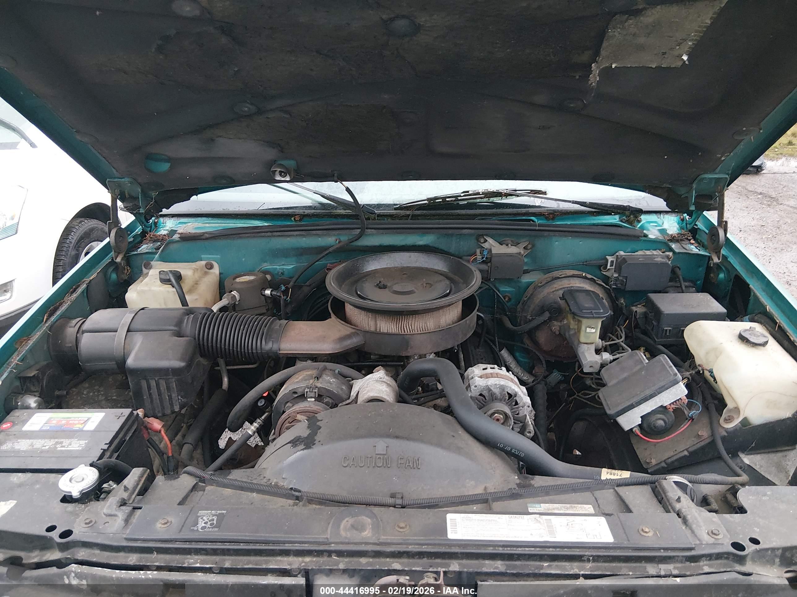 CHEVROLET GMT-400 image 10