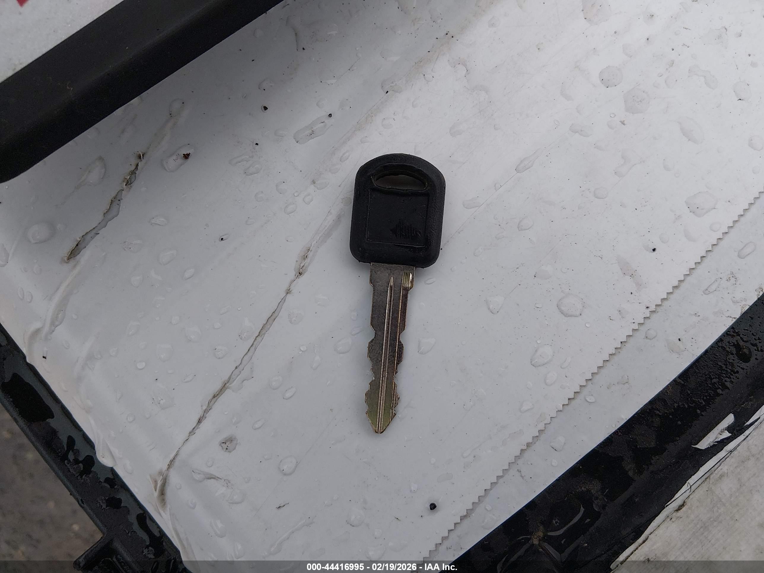 CHEVROLET GMT-400 image 11