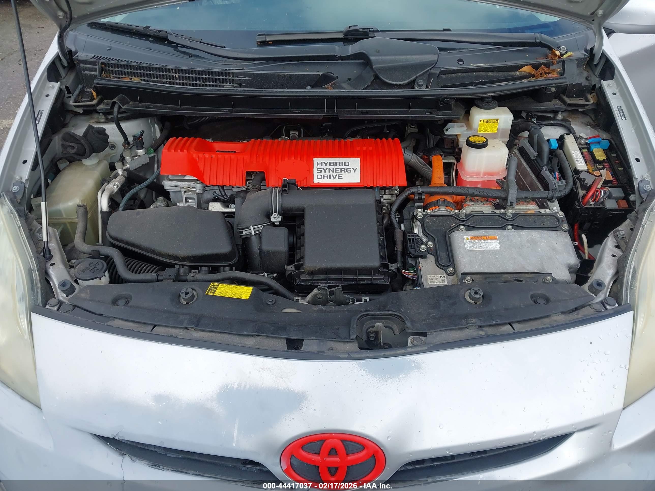 TOYOTA PRIUS image 10