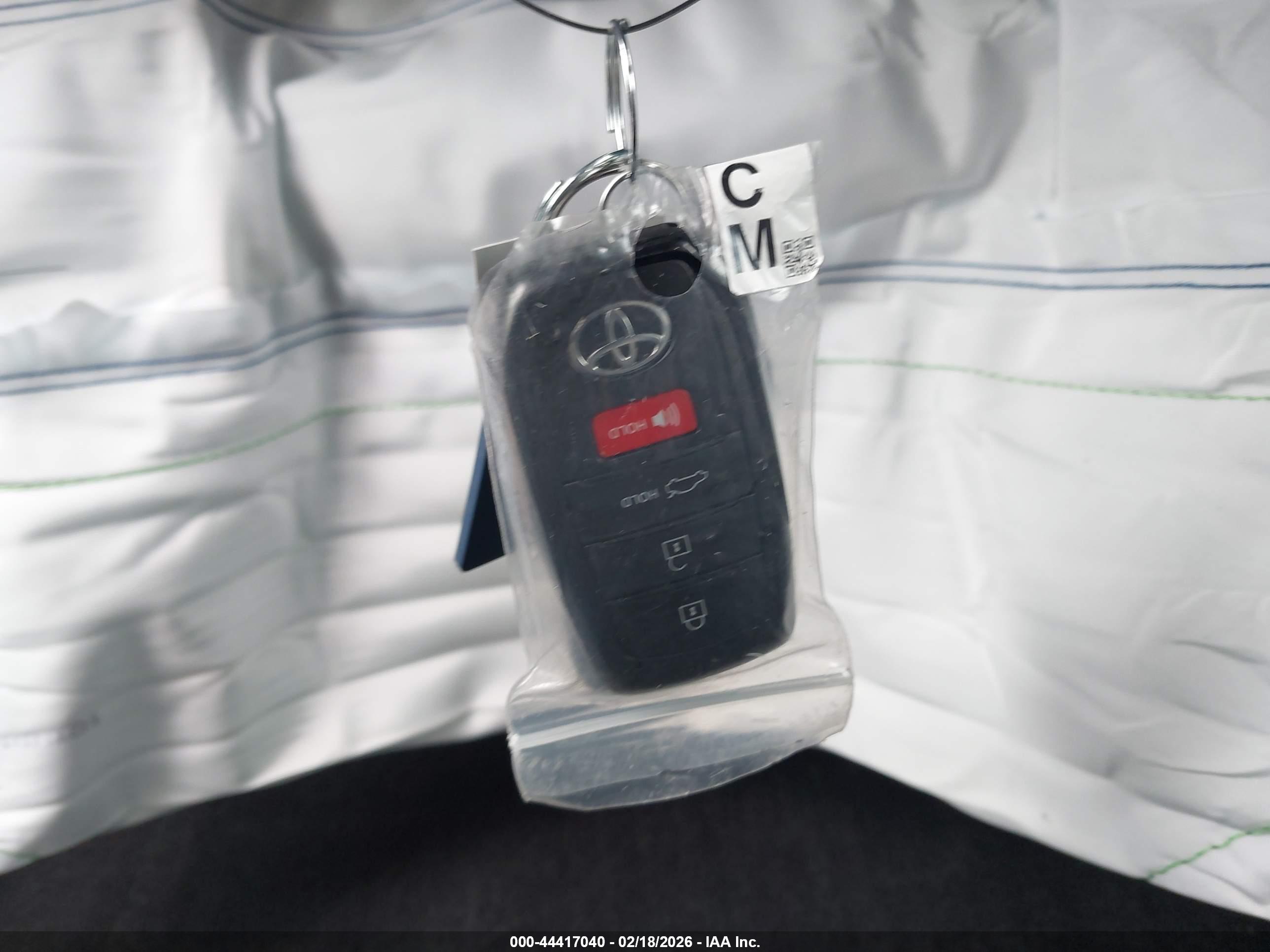 TOYOTA COROLLA image 11
