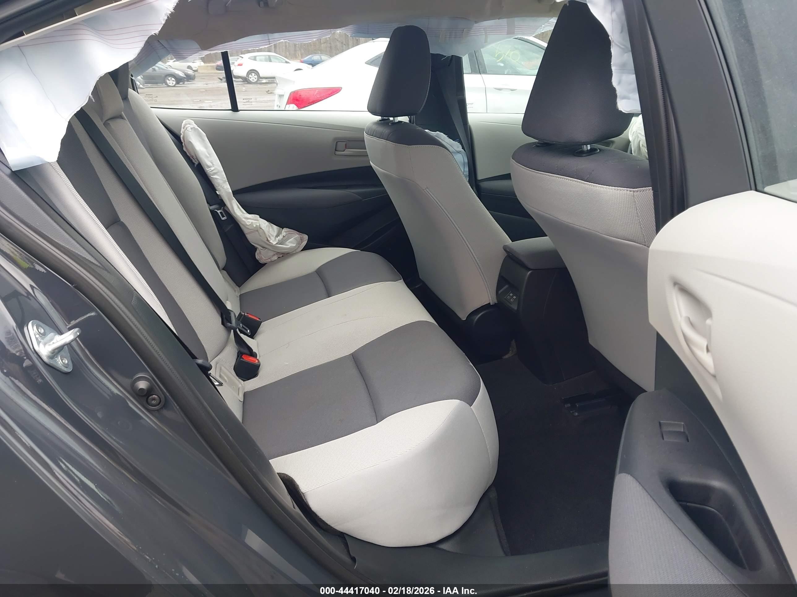 TOYOTA COROLLA image 8