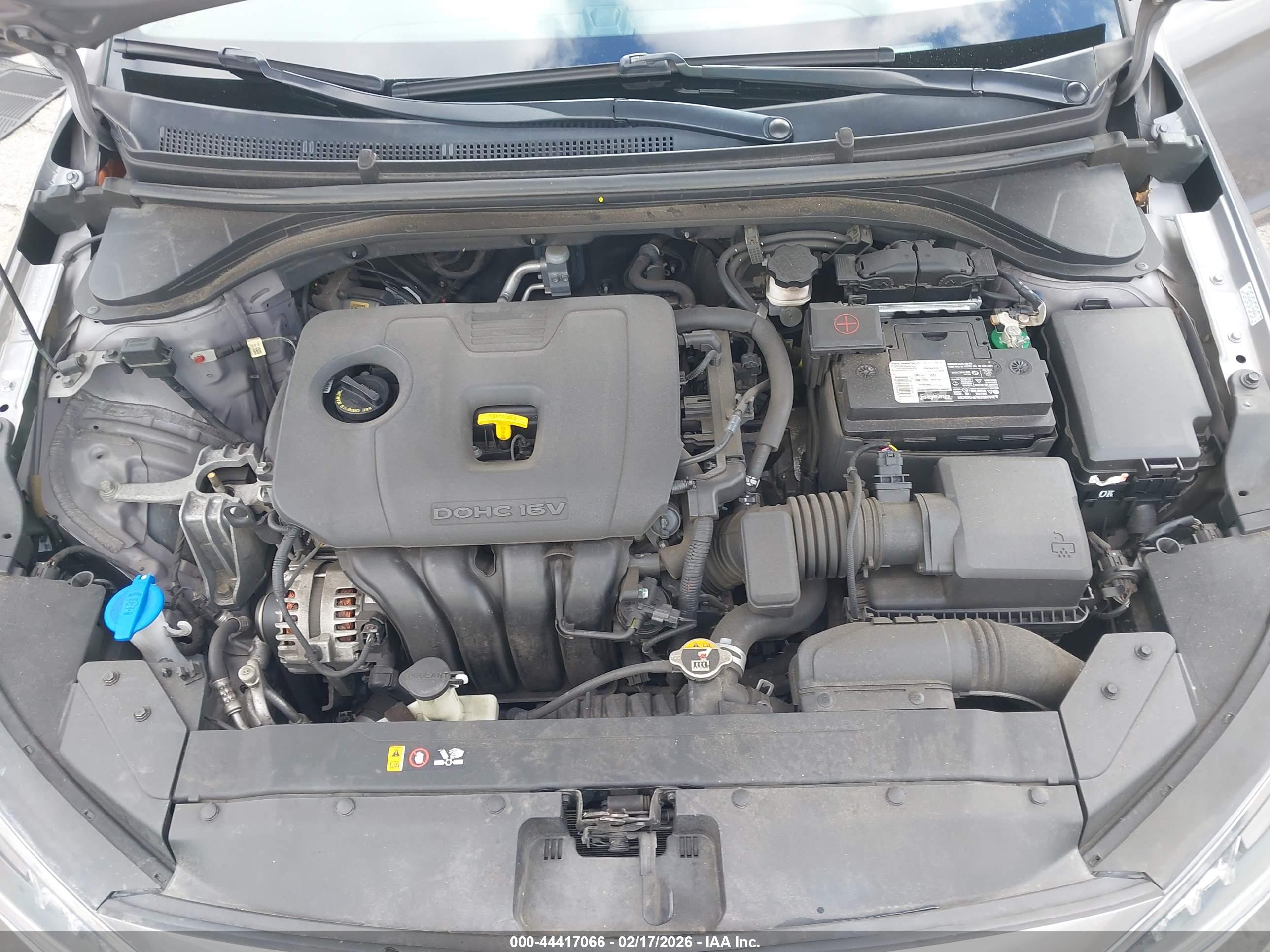 HYUNDAI ELANTRA image 10