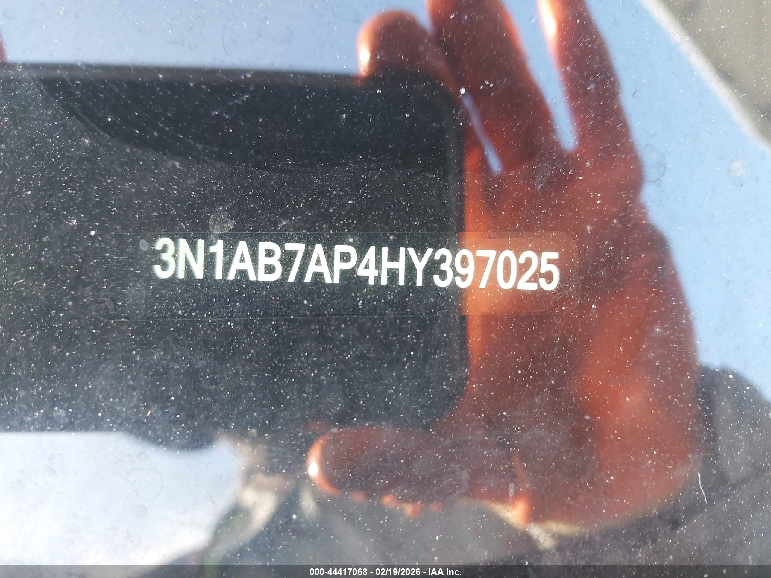NISSAN SENTRA image 9