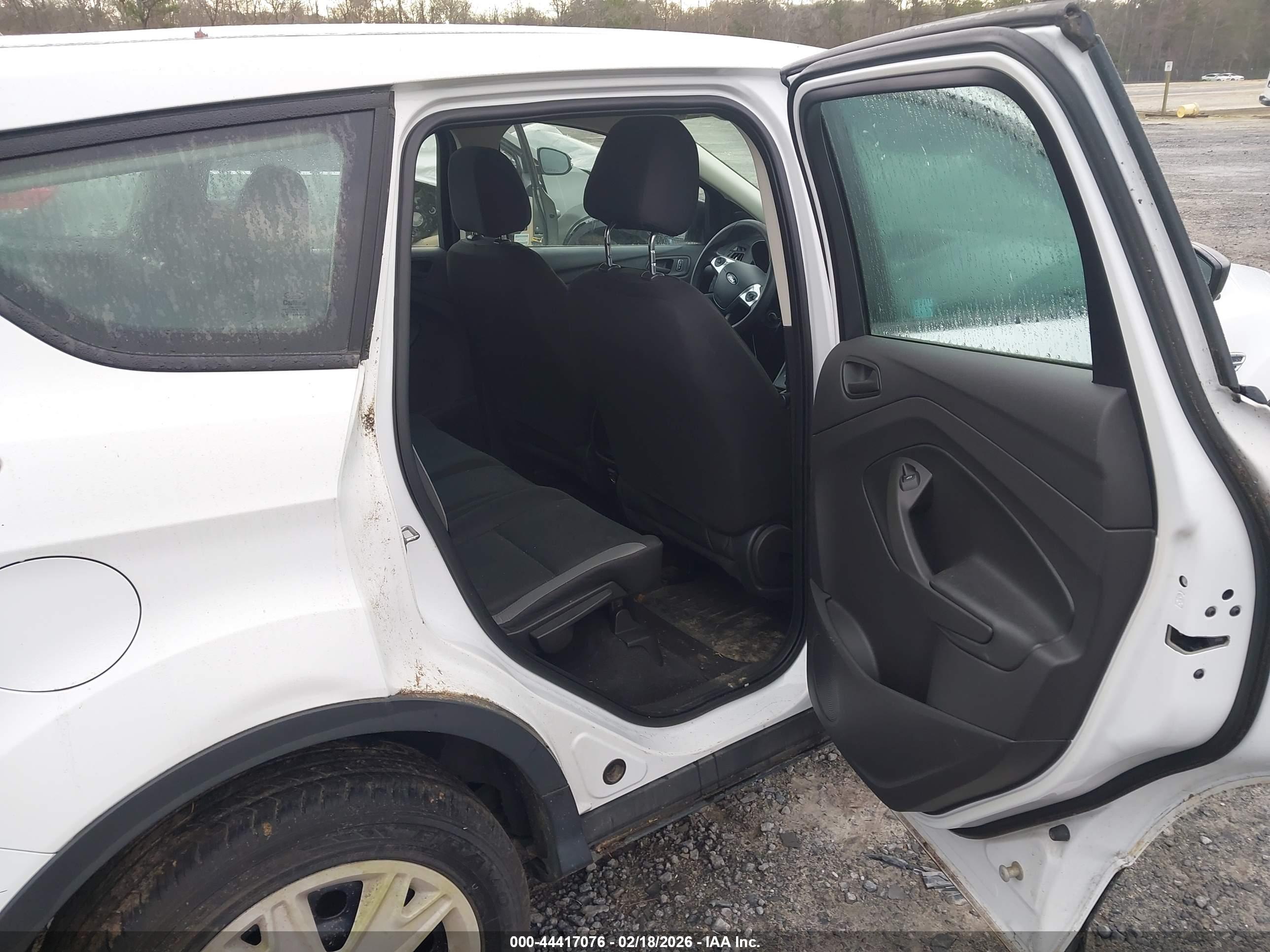FORD ESCAPE image 8