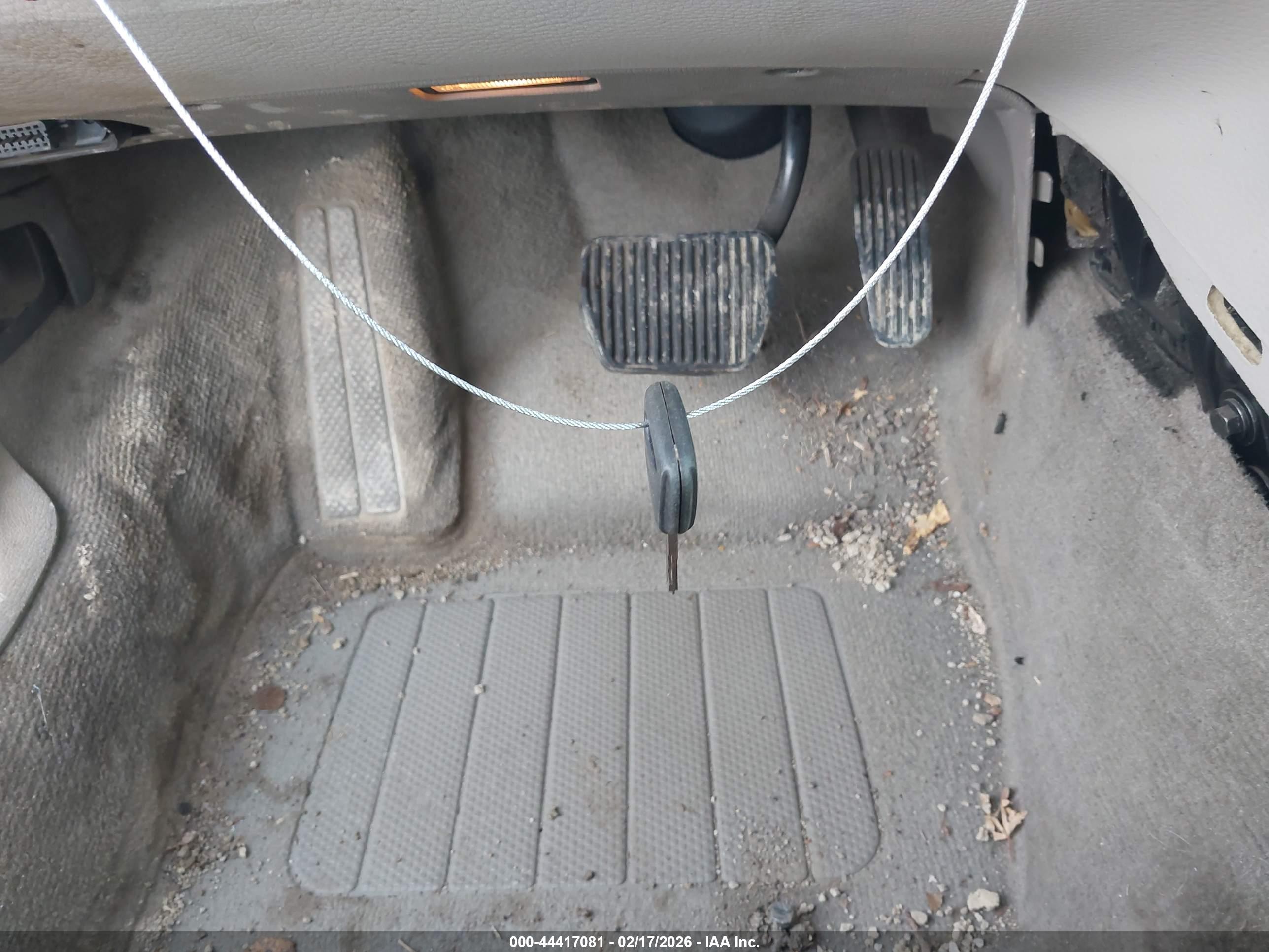 VOLVO S80 image 11