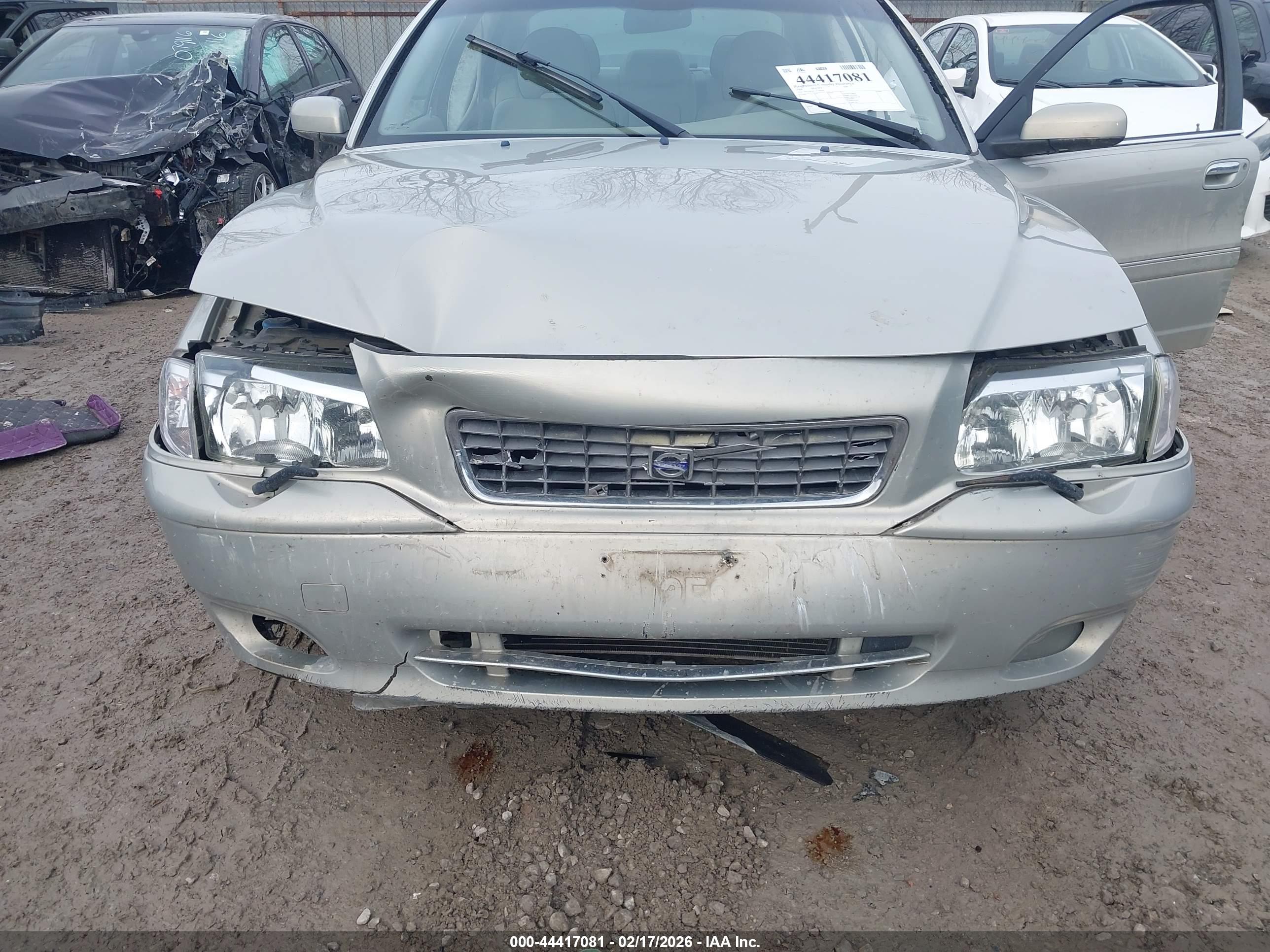VOLVO S80 image 6