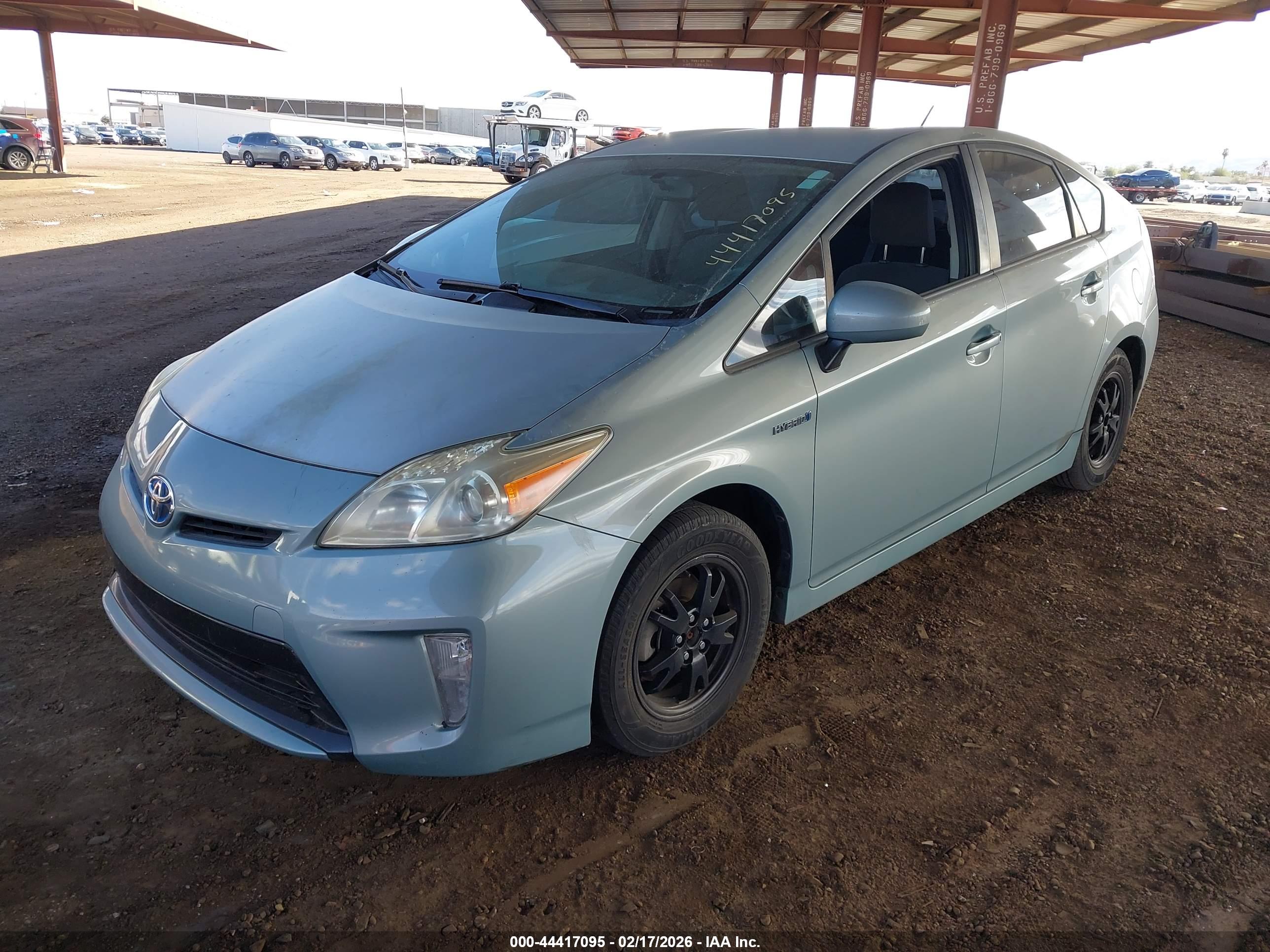 TOYOTA PRIUS image 2