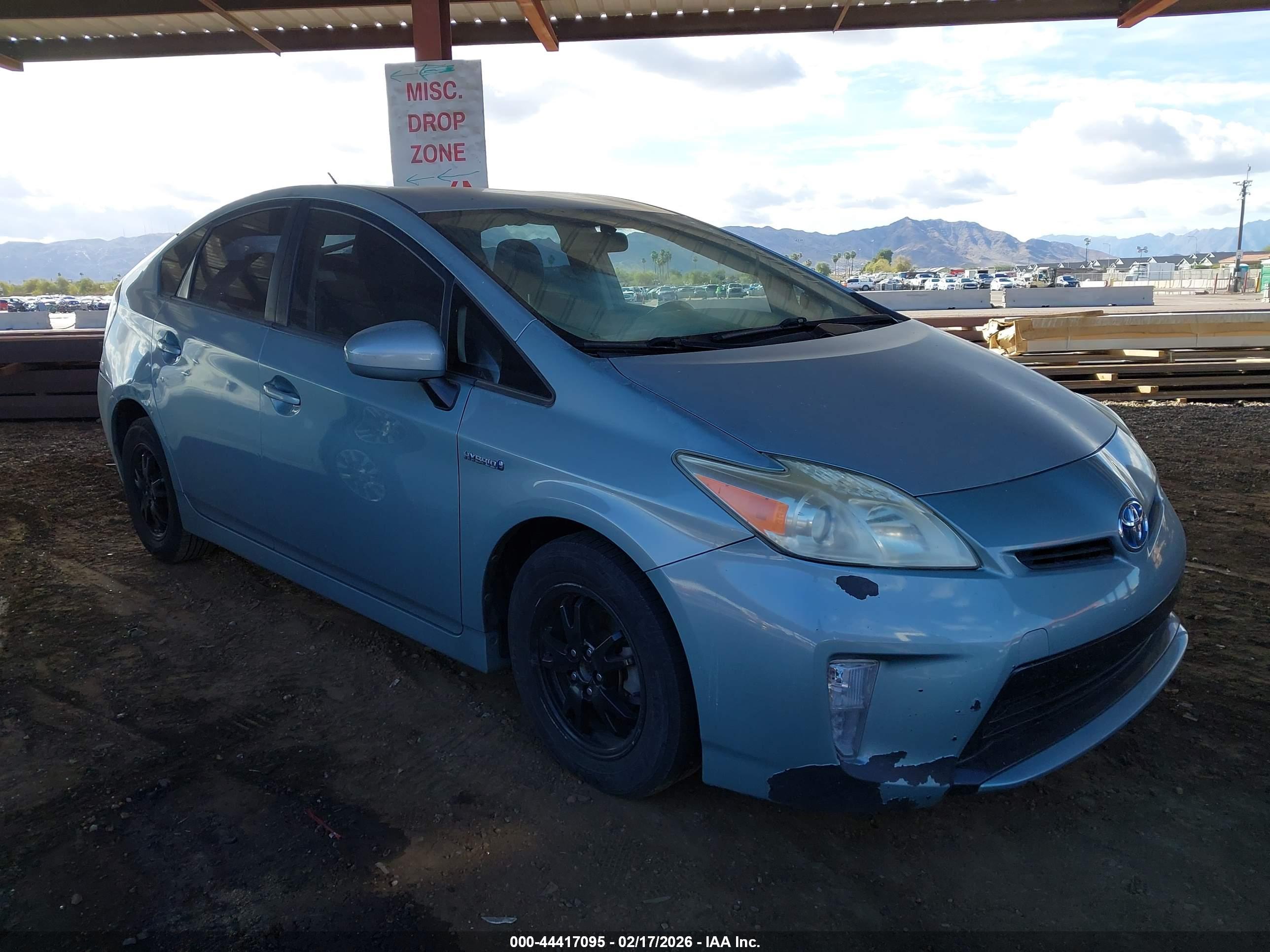 TOYOTA PRIUS image 6