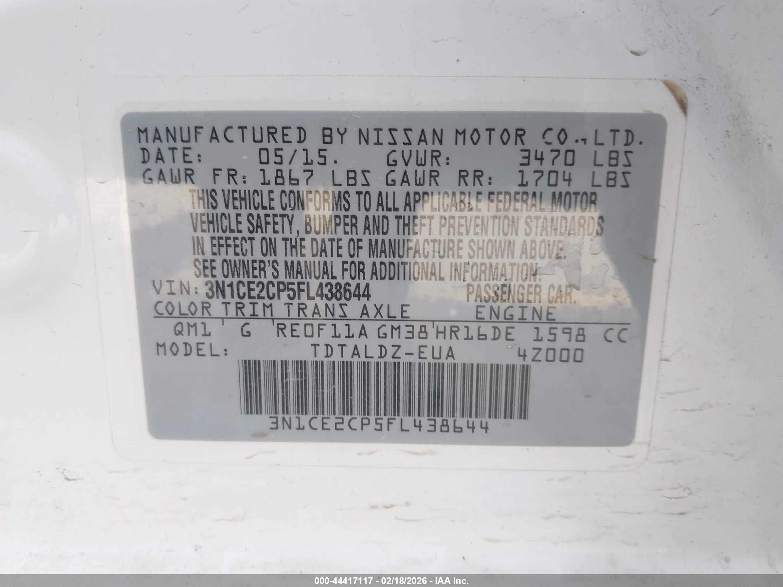 NISSAN VERSA image 9