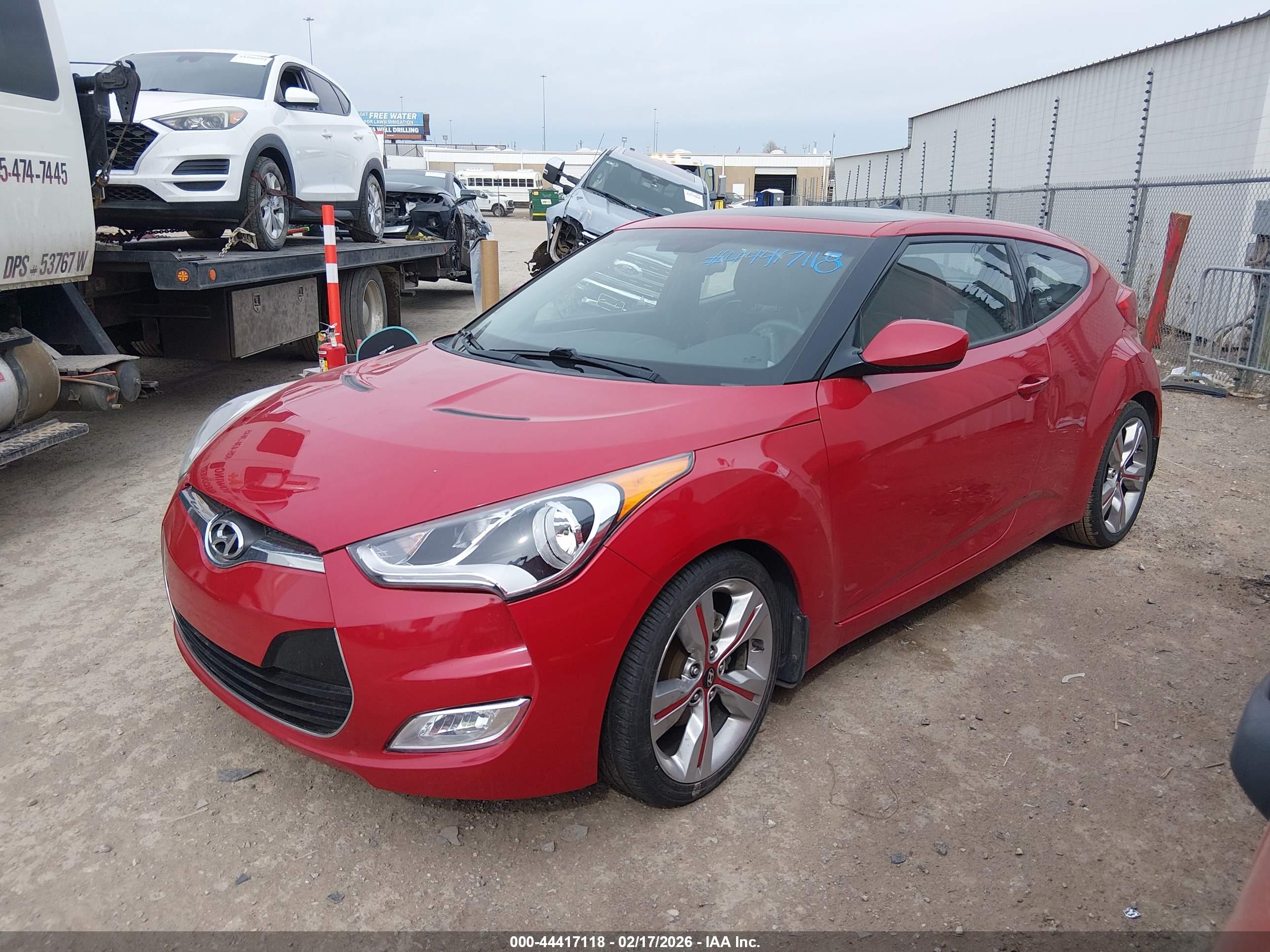 HYUNDAI VELOSTER image 2