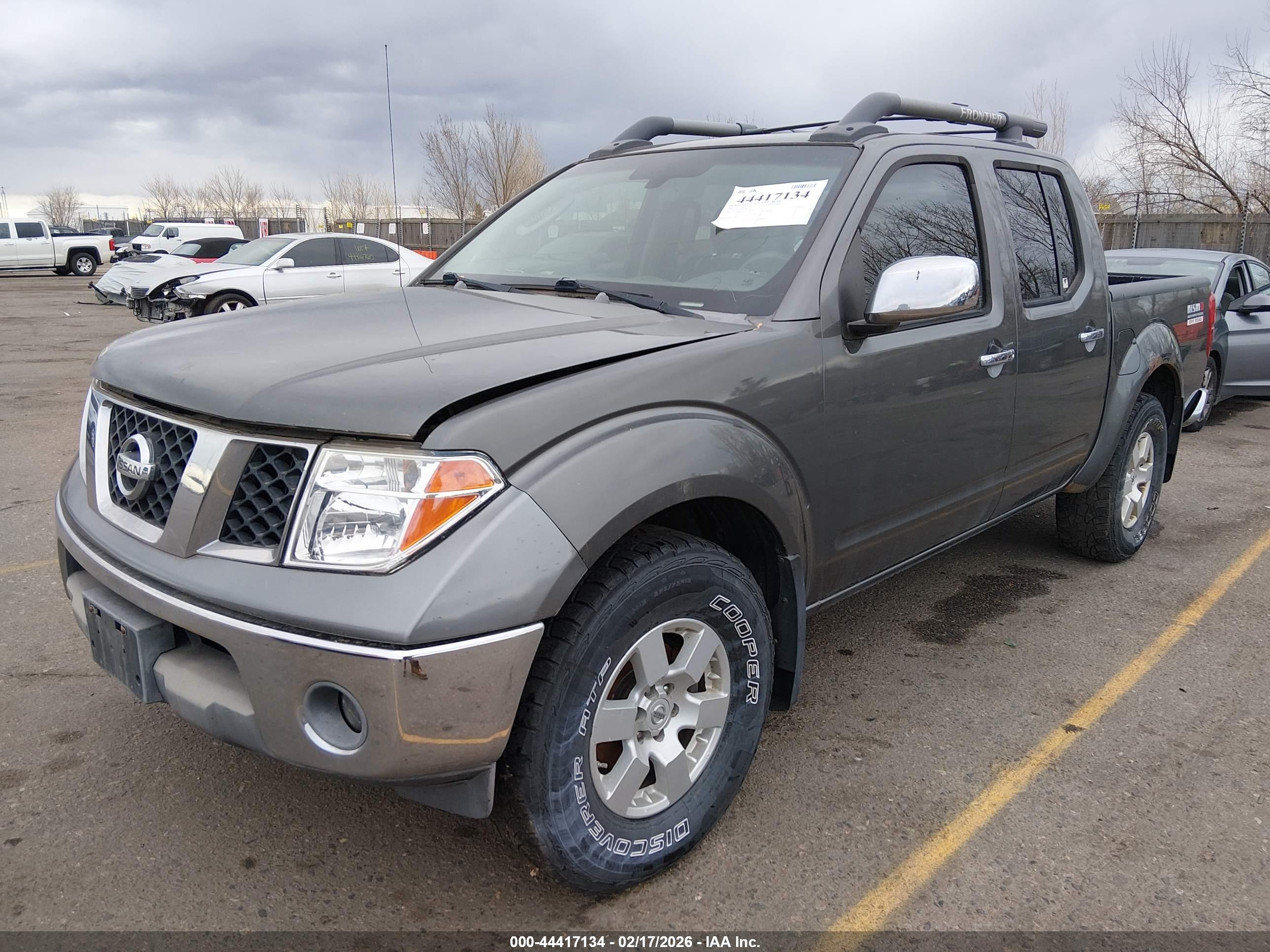 NISSAN FRONTIER image 2